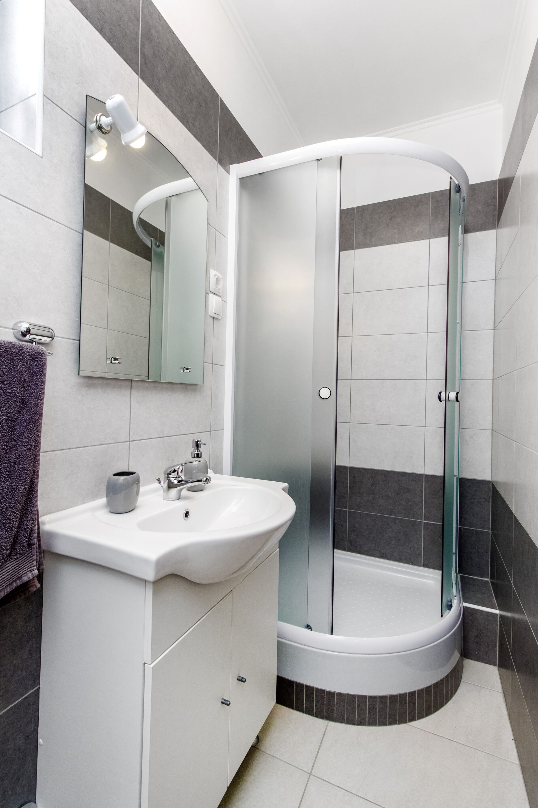 Apartments Mariva 82811-A1