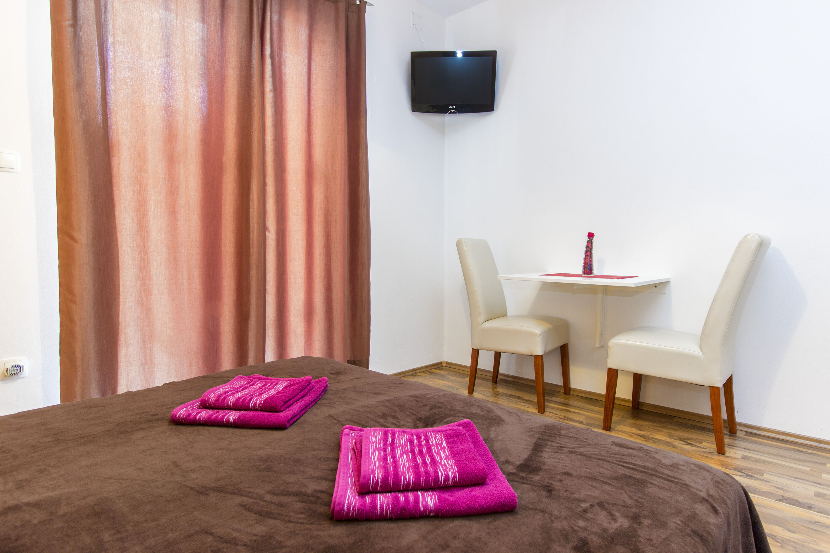 Apartments Mariva 82811-A2