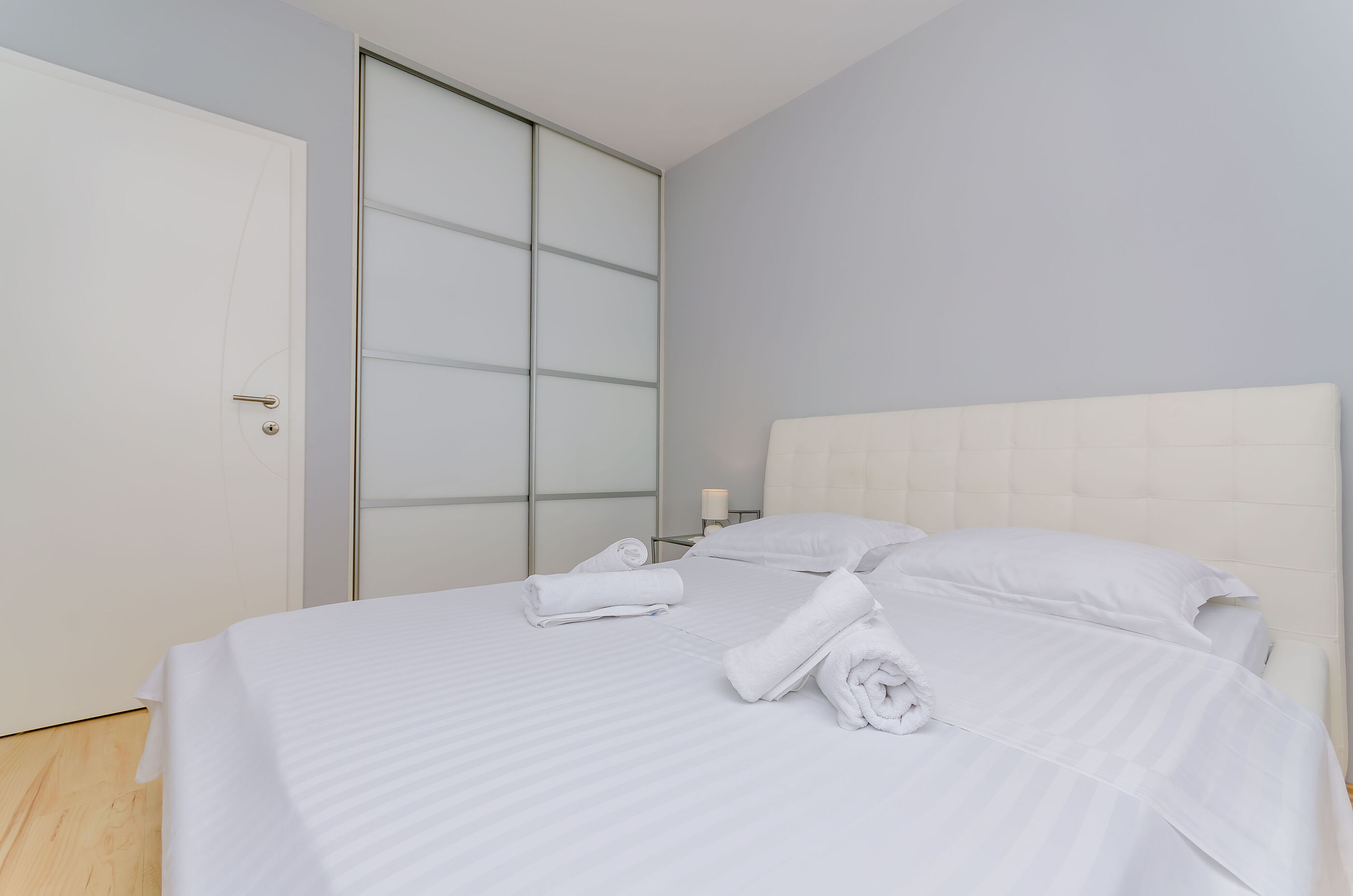 Apartment Rocky 71822-A1