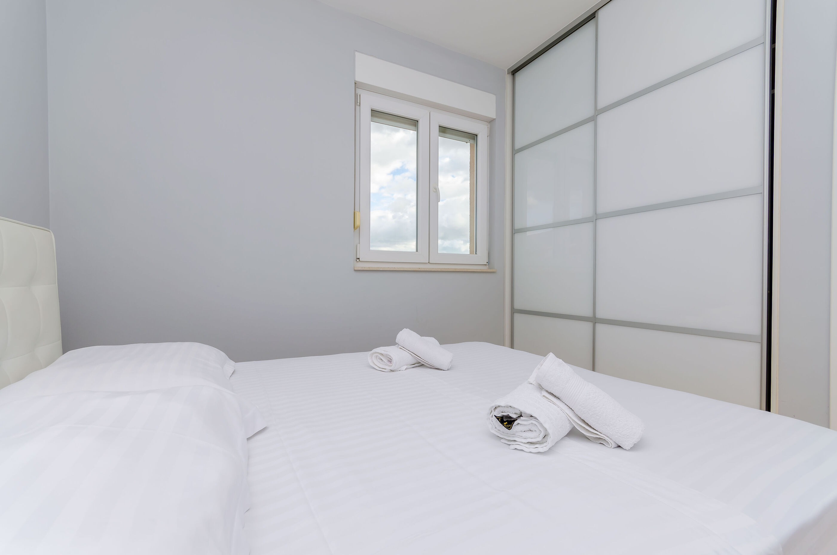 Apartment Rocky 71822-A1