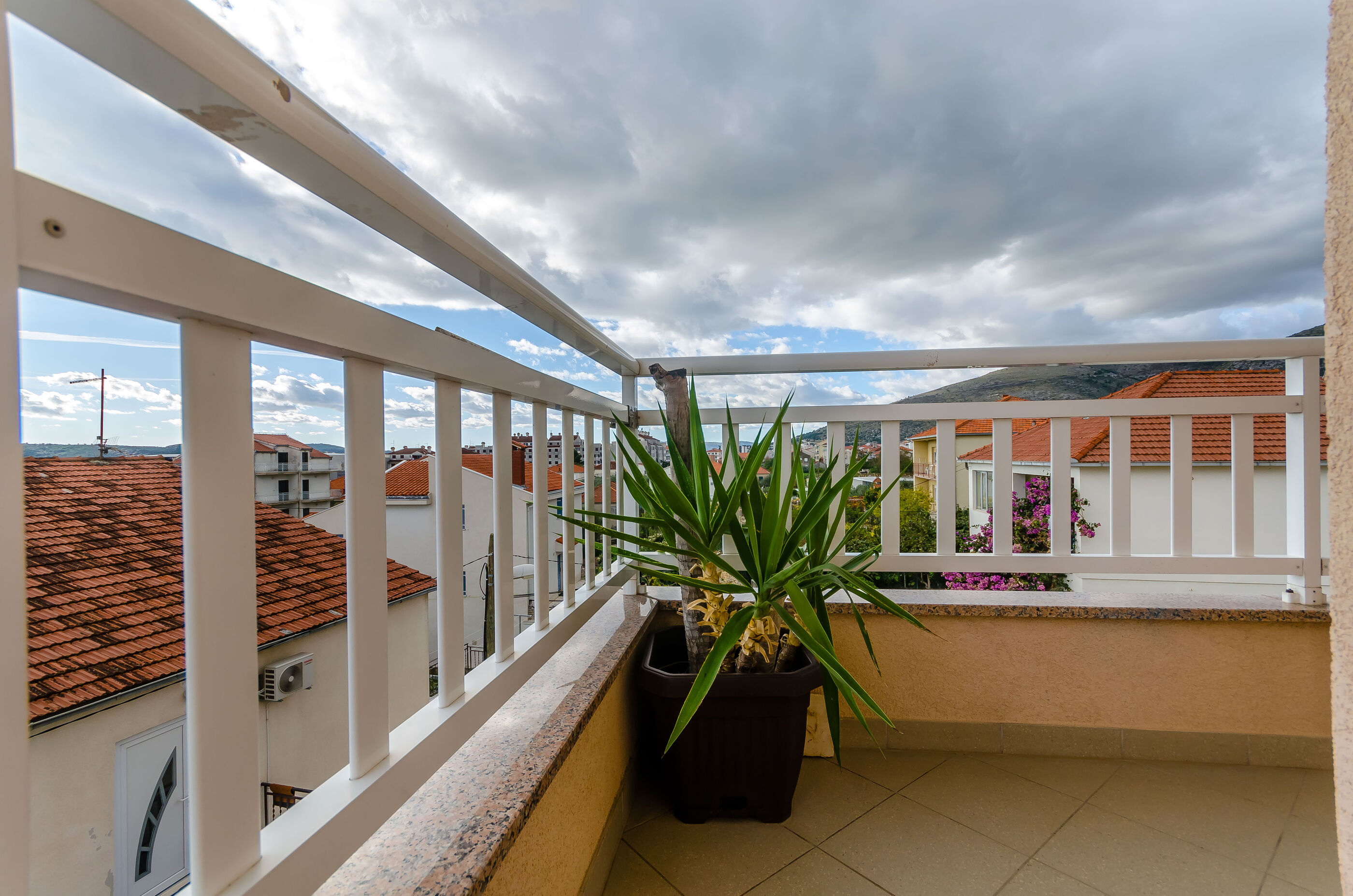 Apartment Rocky 71822-A1