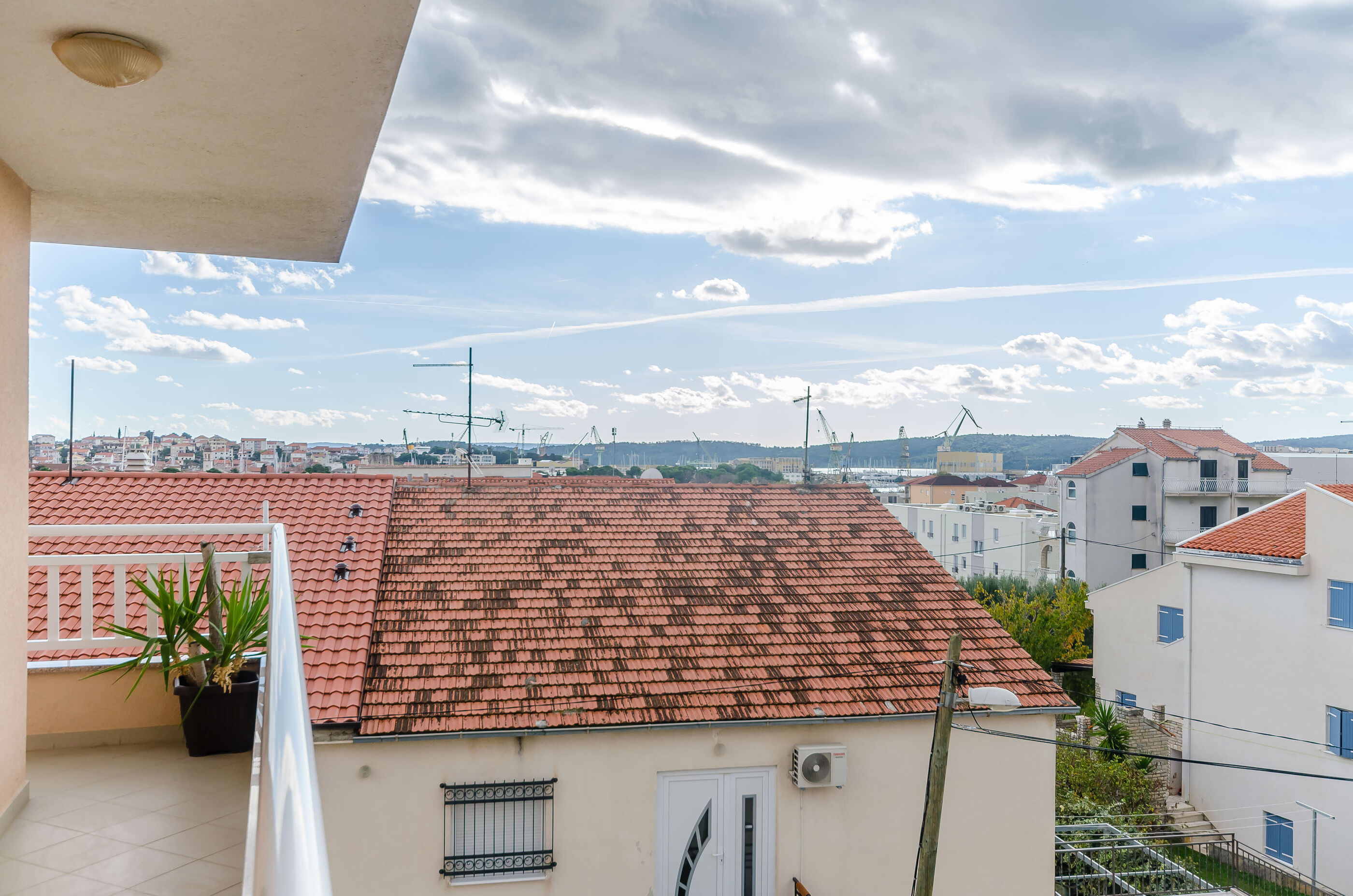 Apartment Rocky 71822-A1