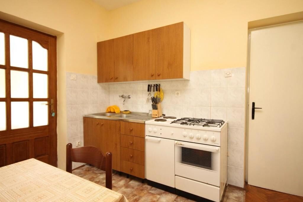 Apartment Apartmani Edi 77481-A1