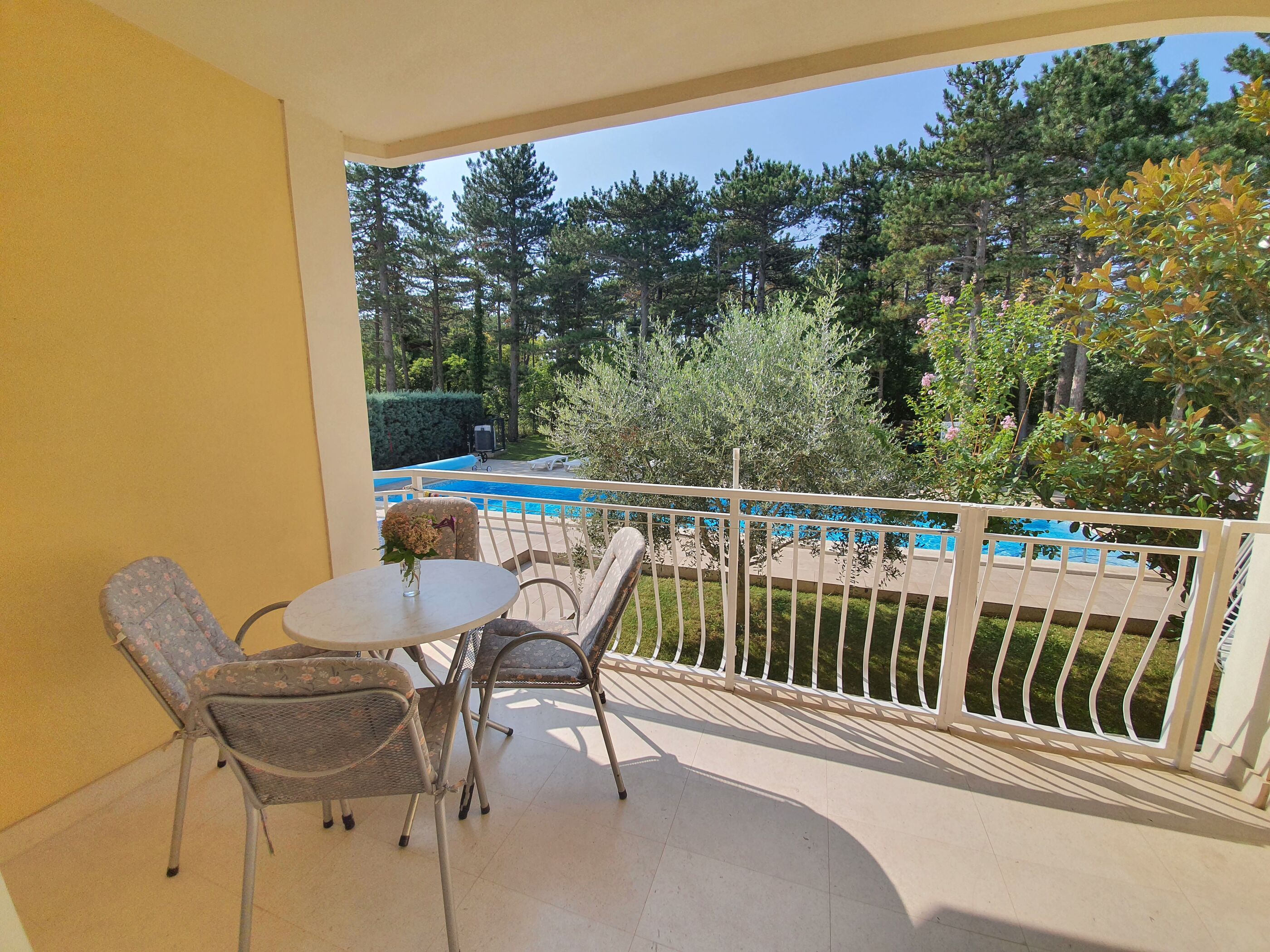 Apartments Villa Anne 81411-A1