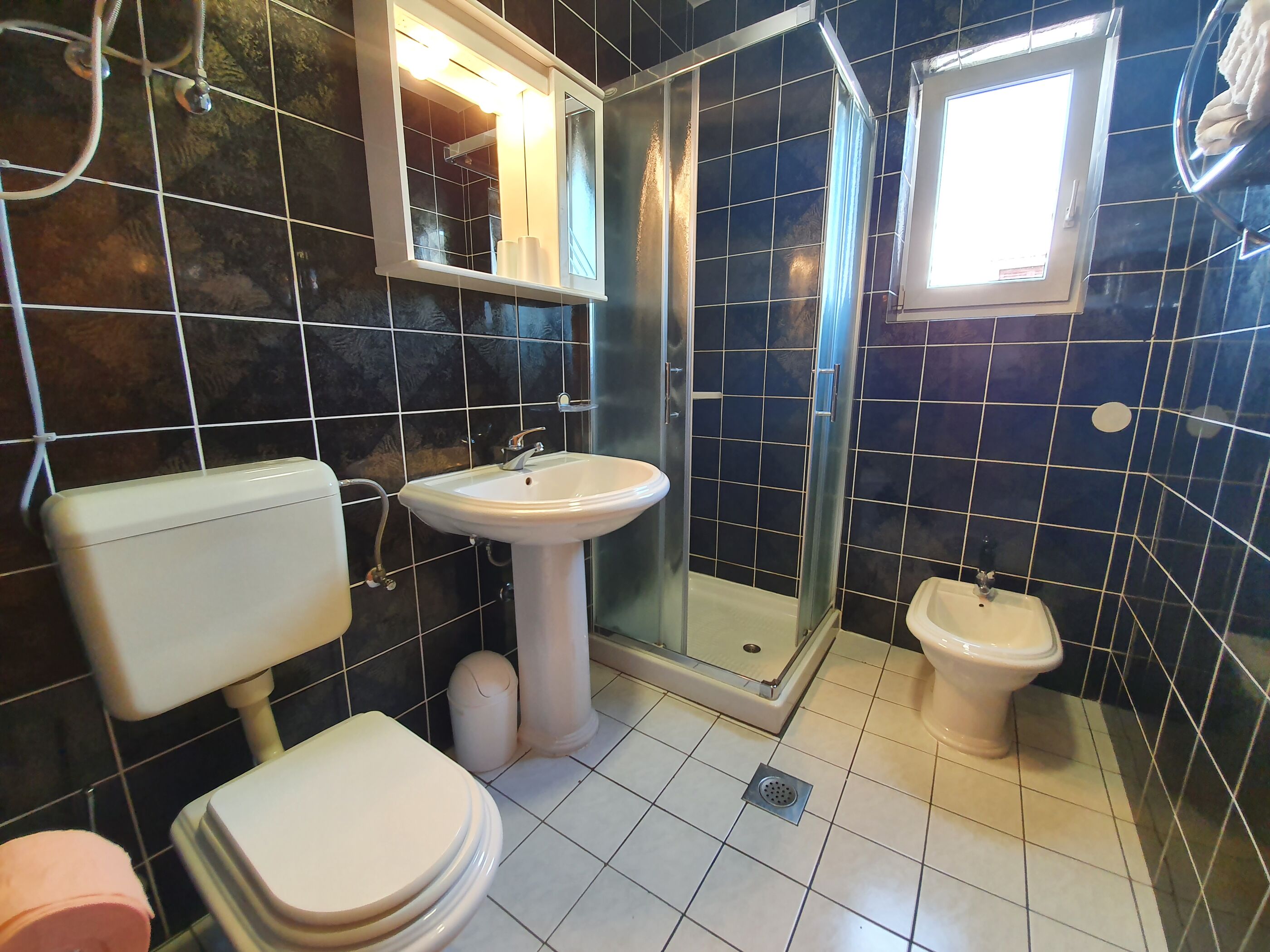 Apartments Villa Anne 81411-A6
