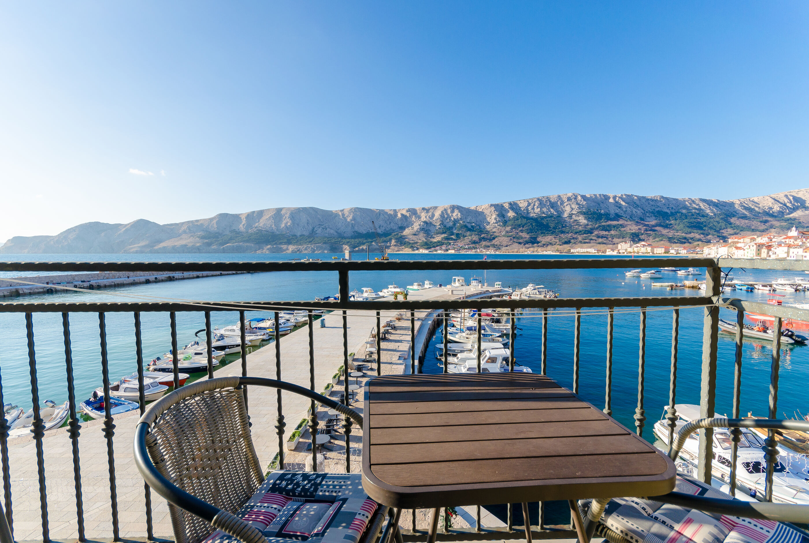 Apartment Jasna   By the sea 79681-A1