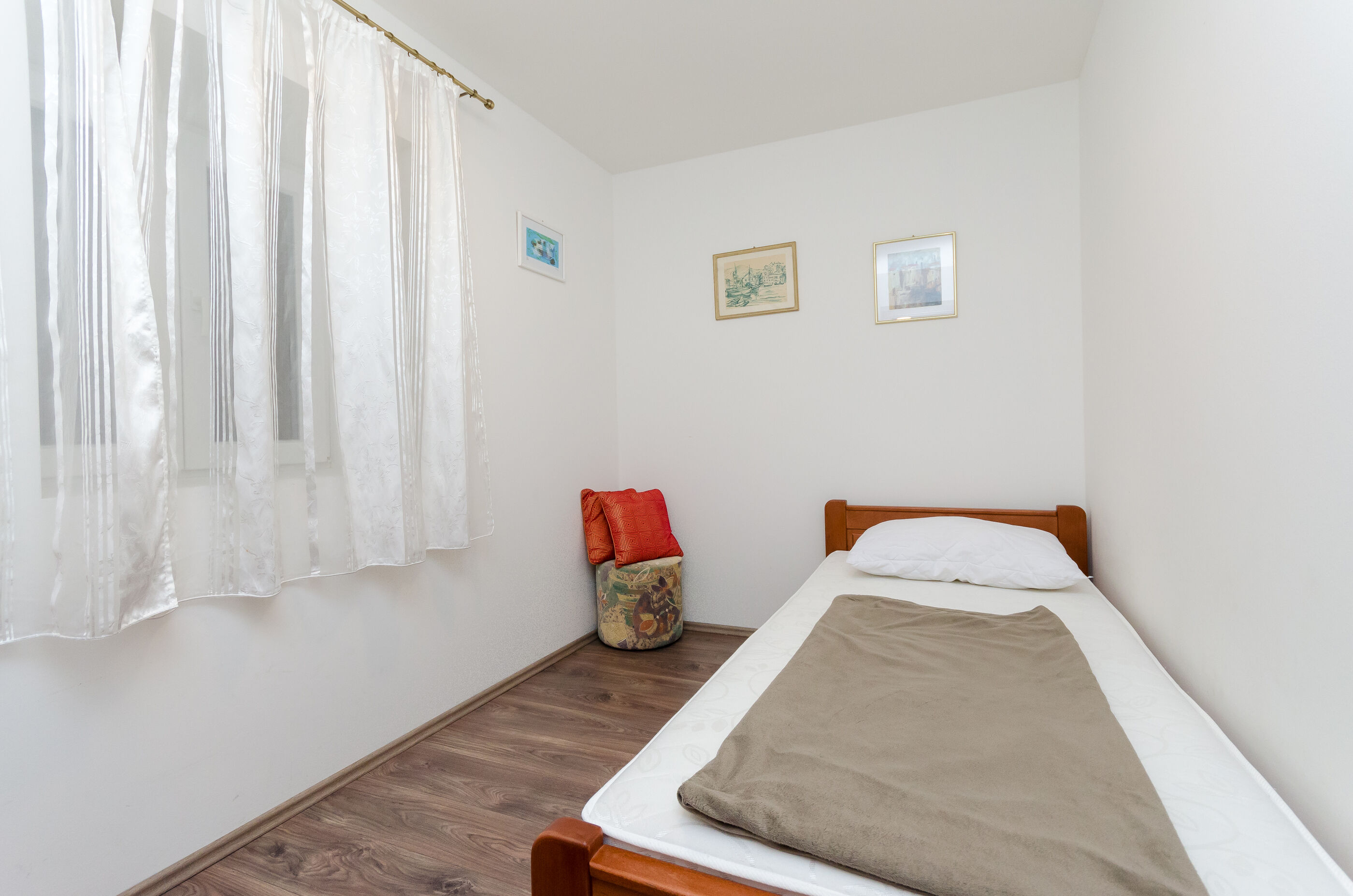 Apartment Jasna   By the sea 79681-A1