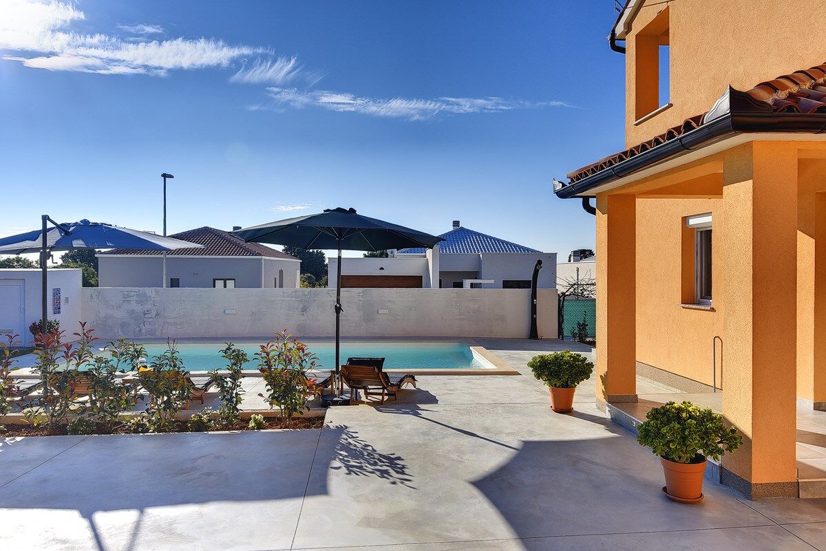 Villa Buzdonka 74218-K1