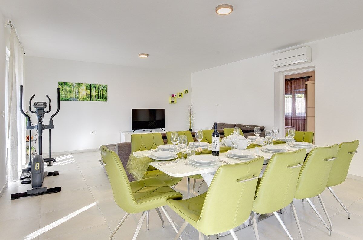 Villa Buzdonka 74218-K1