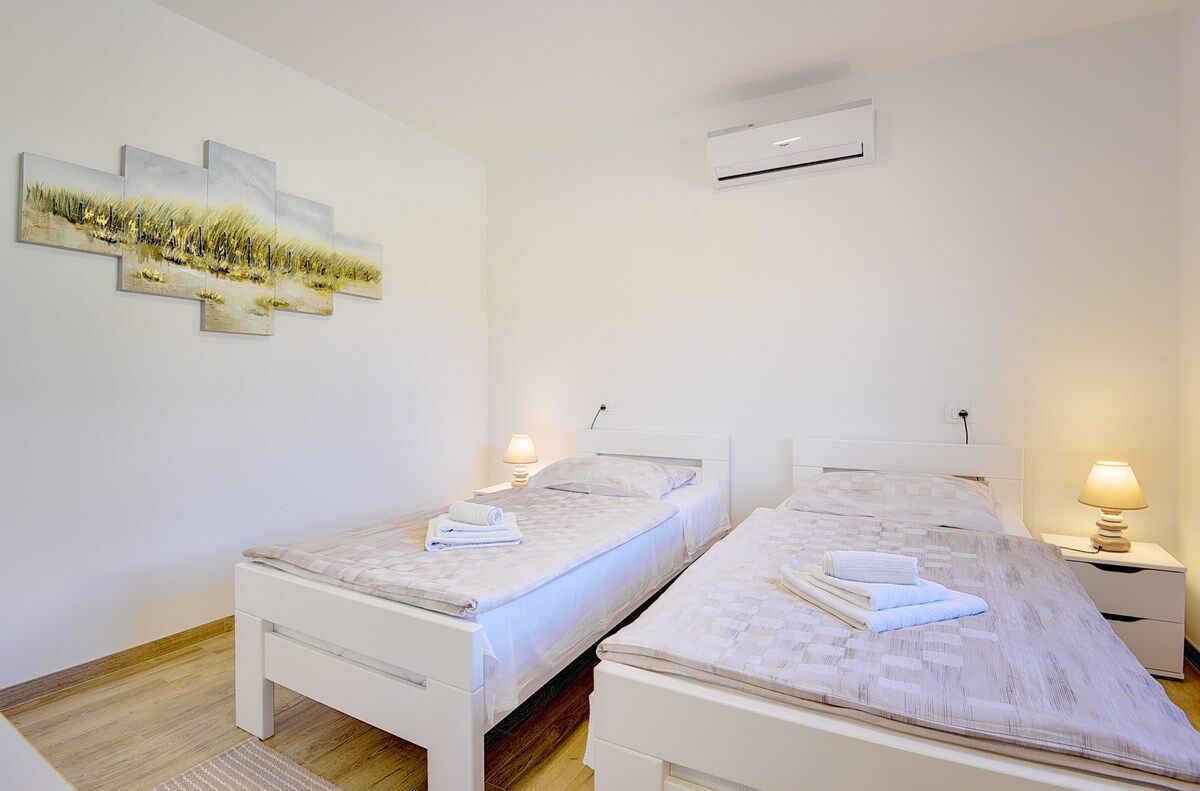 Villa Buzdonka 74218-K1