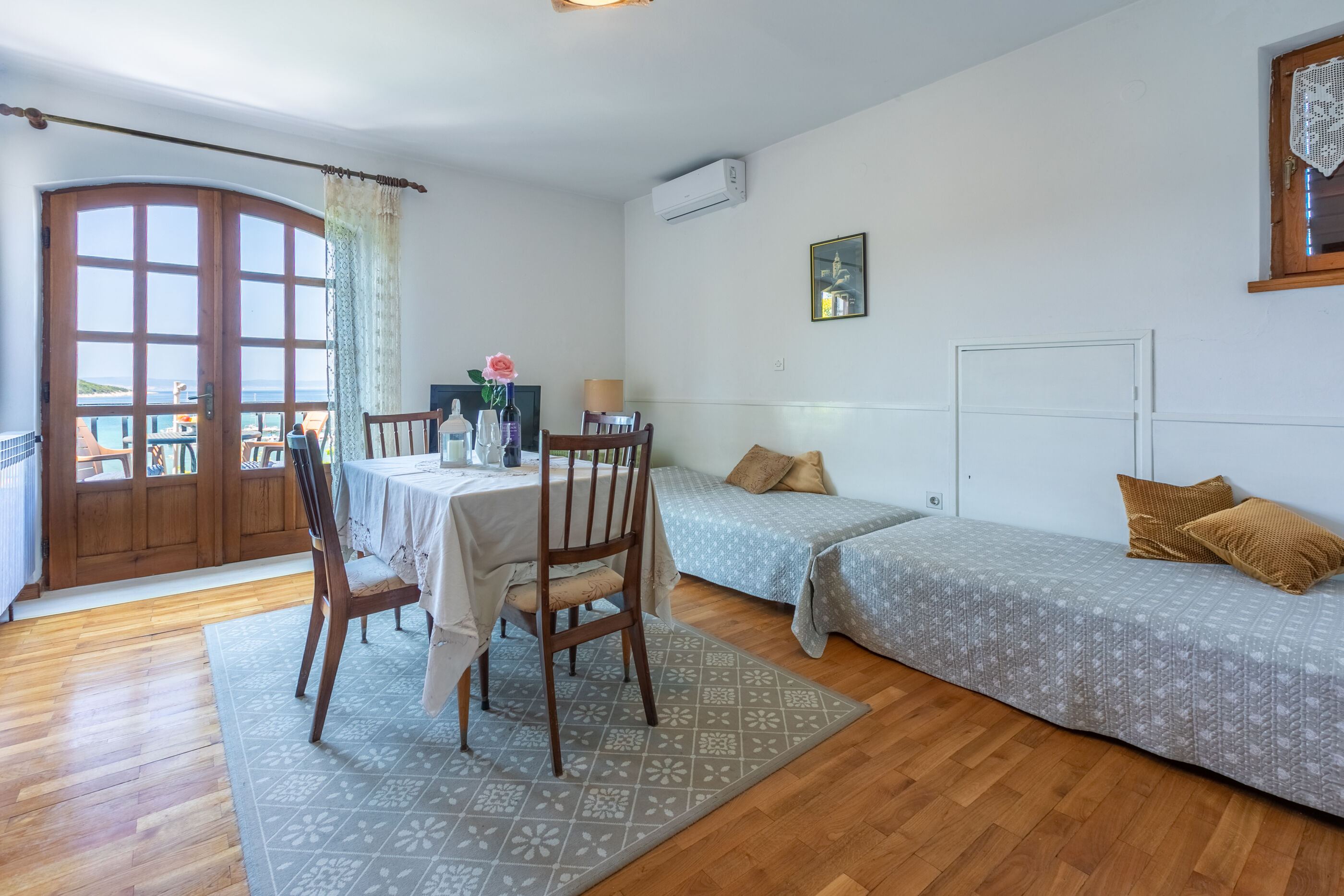Apartments Ivan 63452-A2