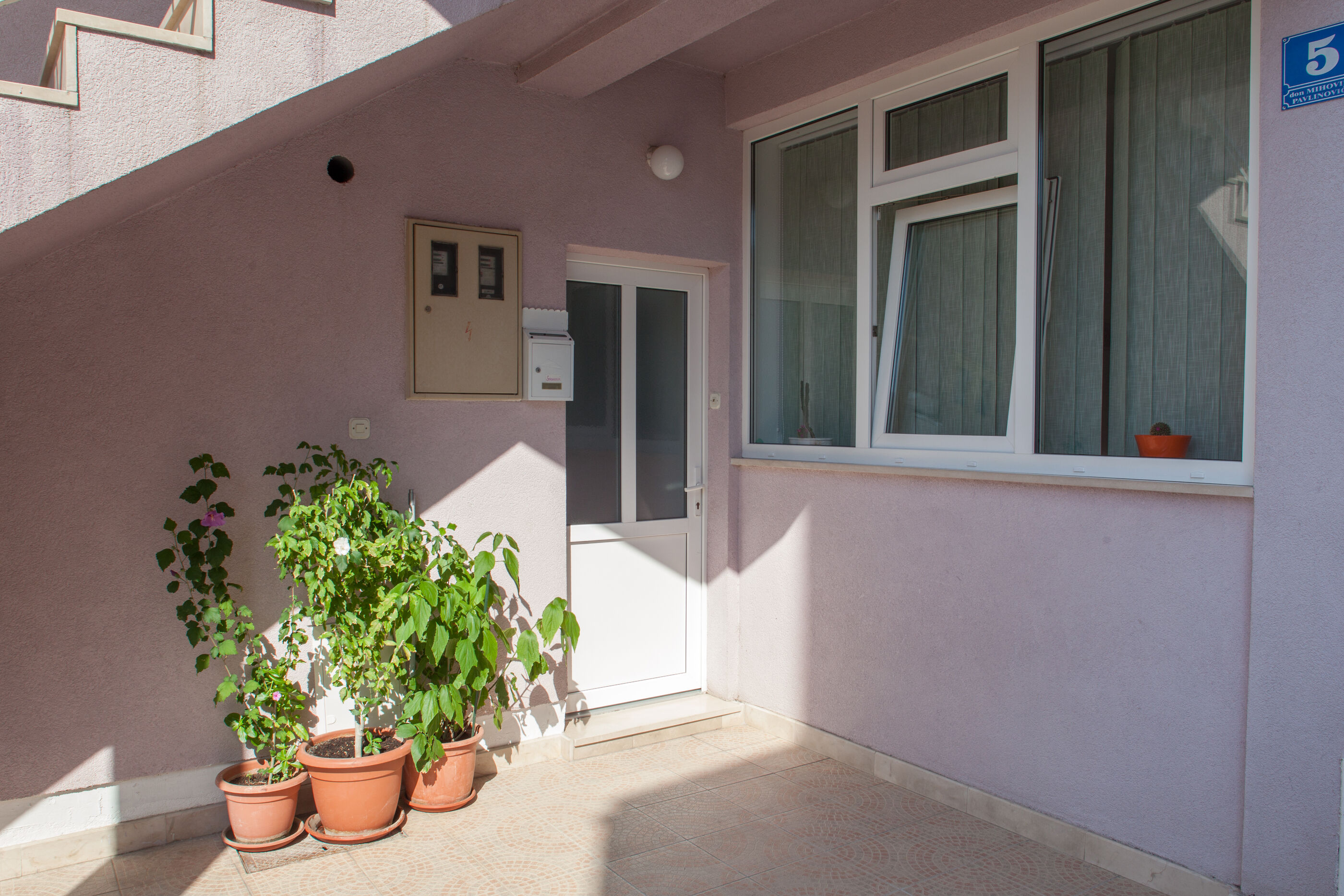 Apartments Dragan 83451-A1