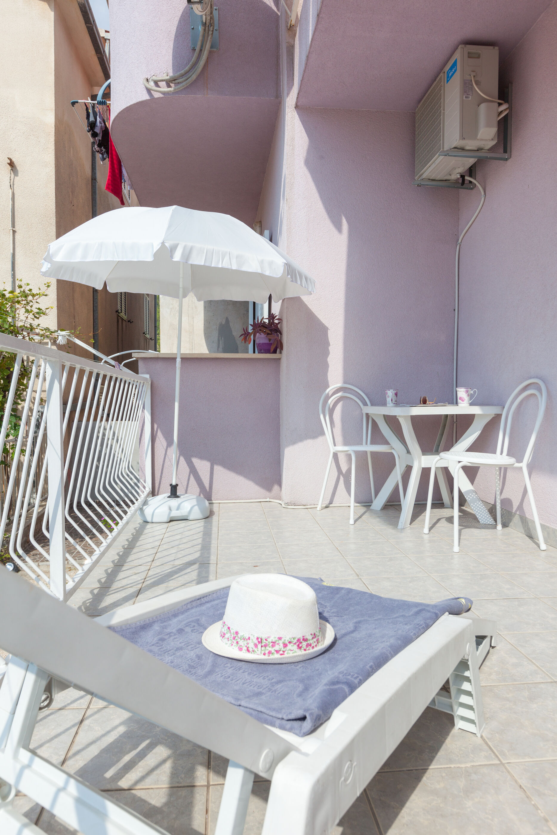 Apartments Dragan 83451-A2