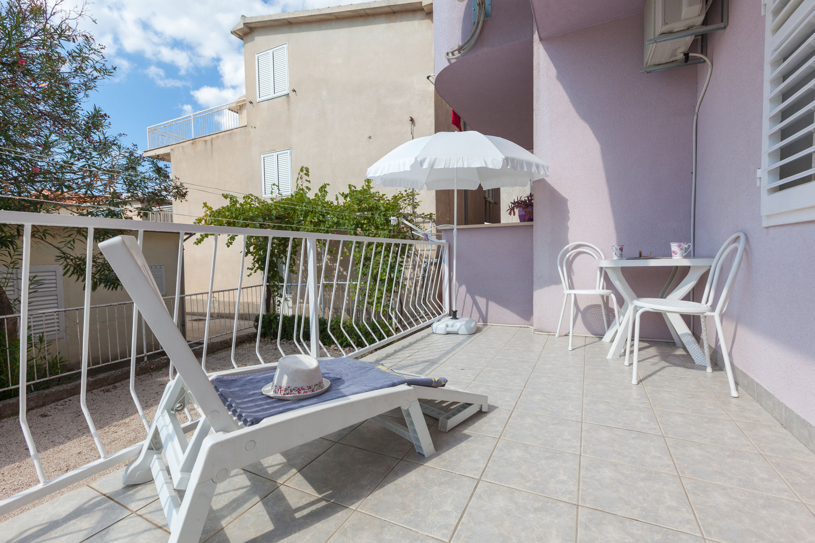 Apartments Dragan 83451-A2