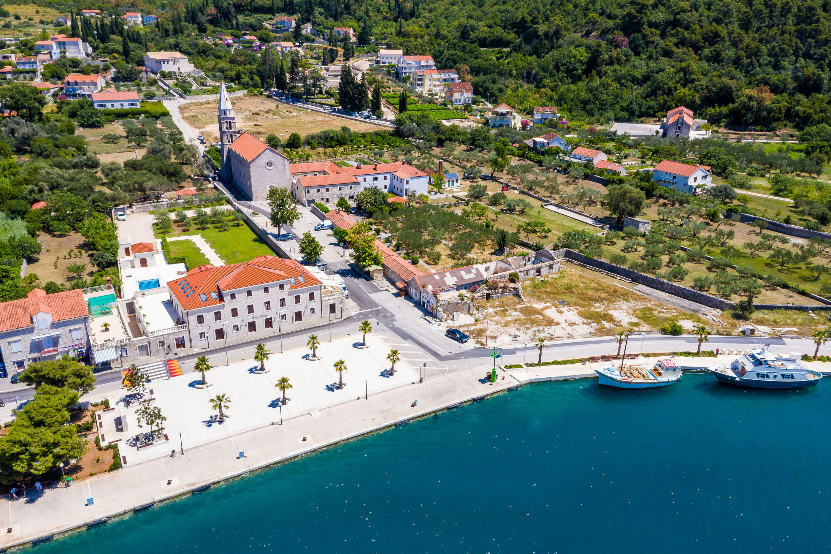 Photo of House Davor