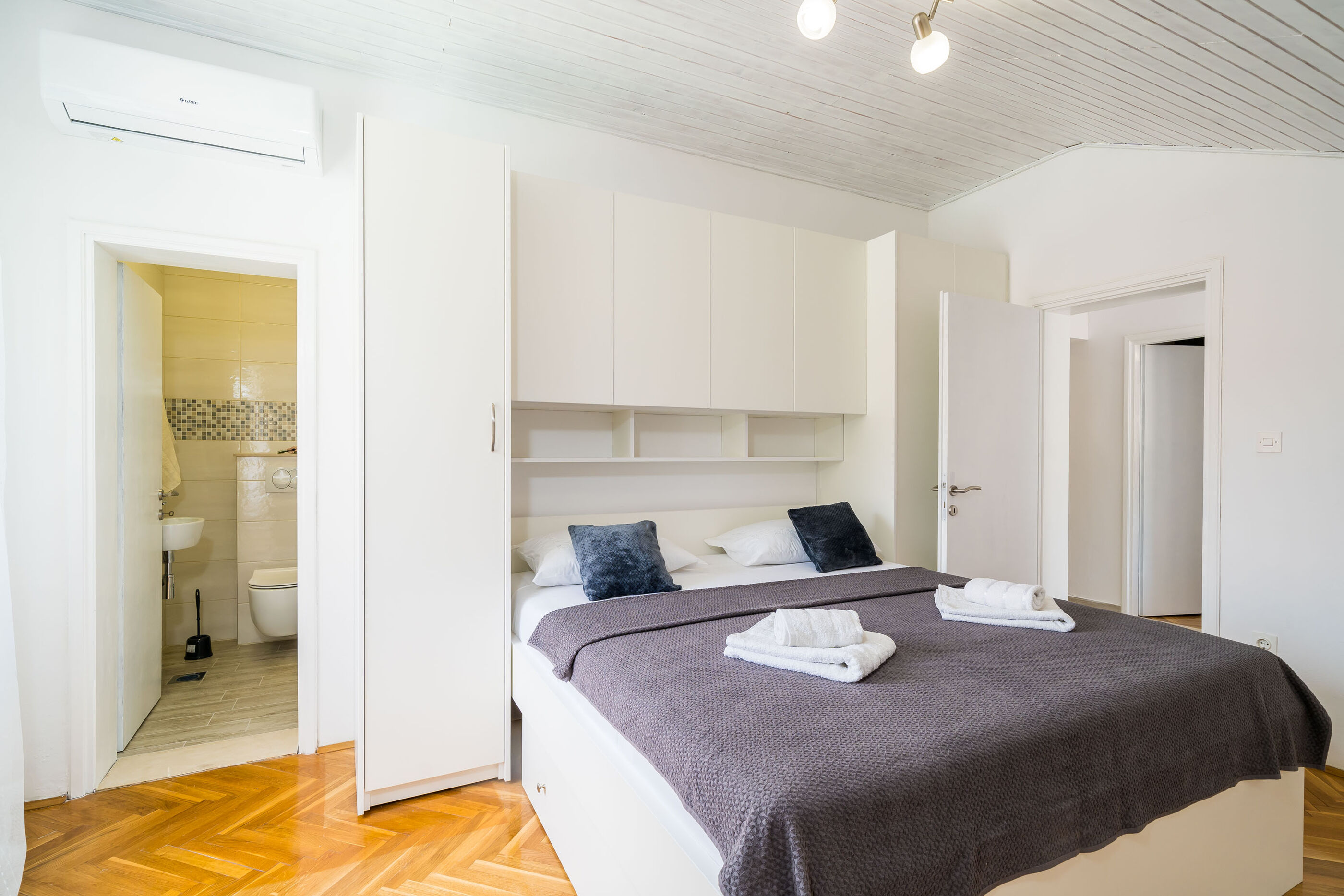 House Davor 83521-K1