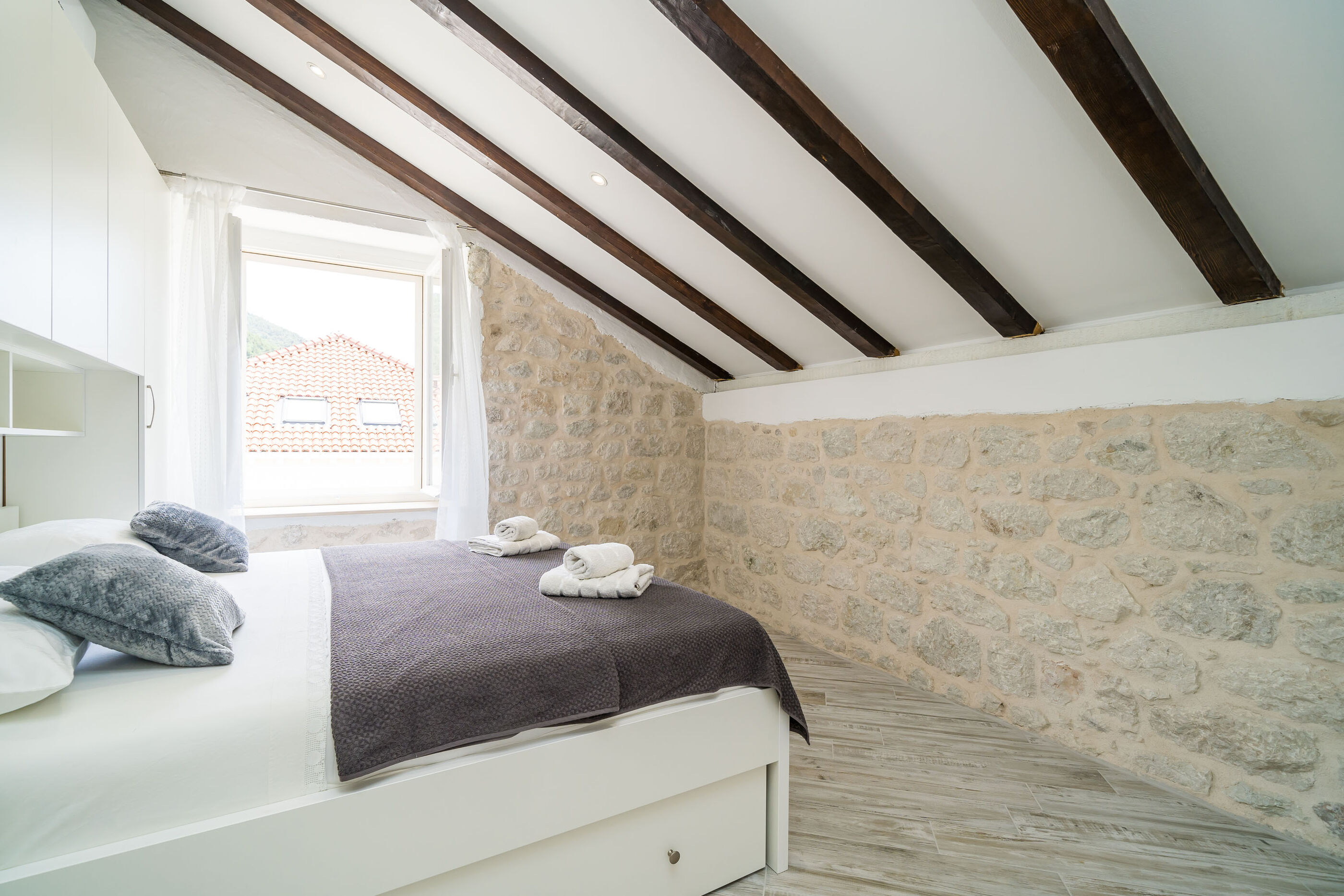 House Davor 83521-K1