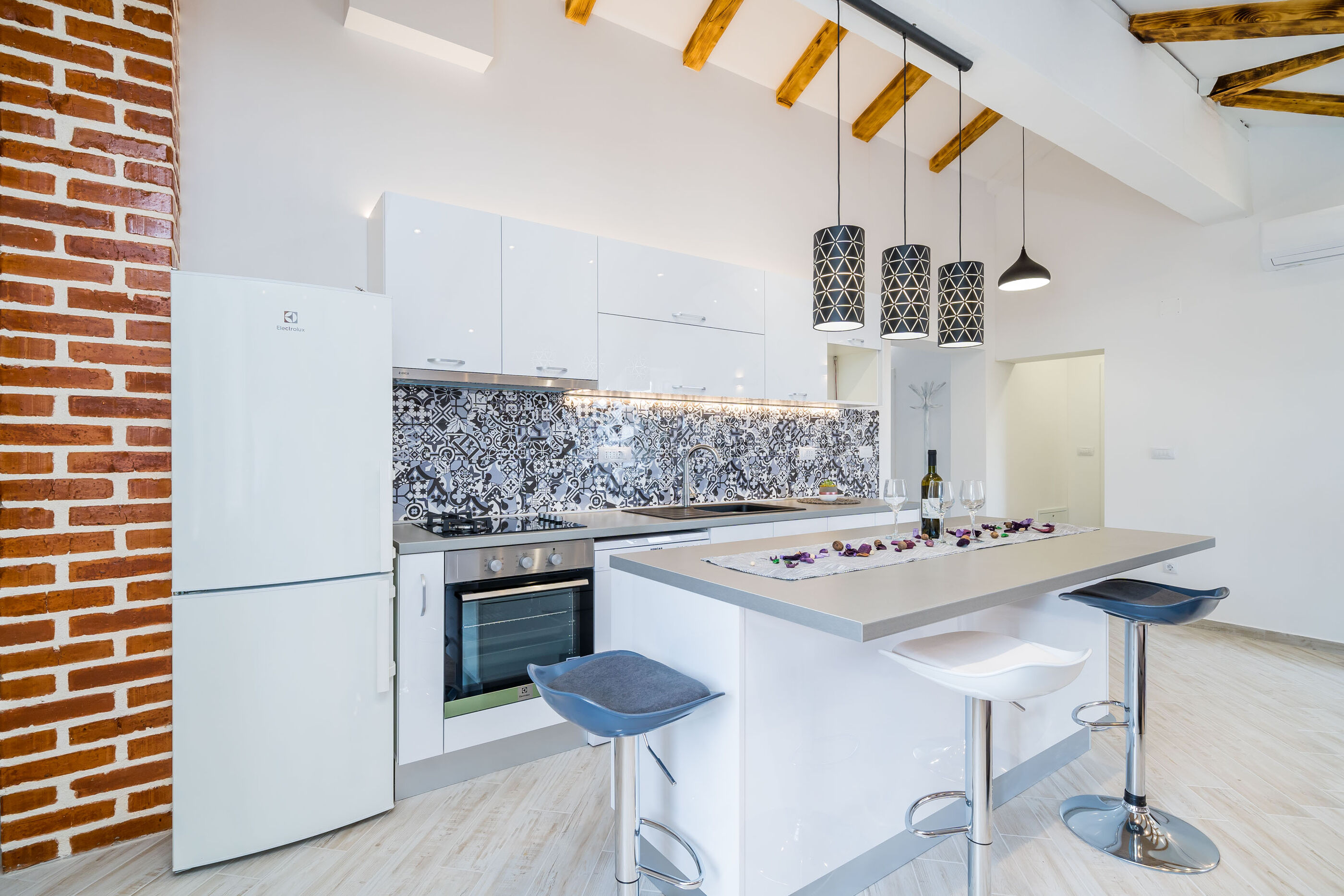 House Davor 83521-K1