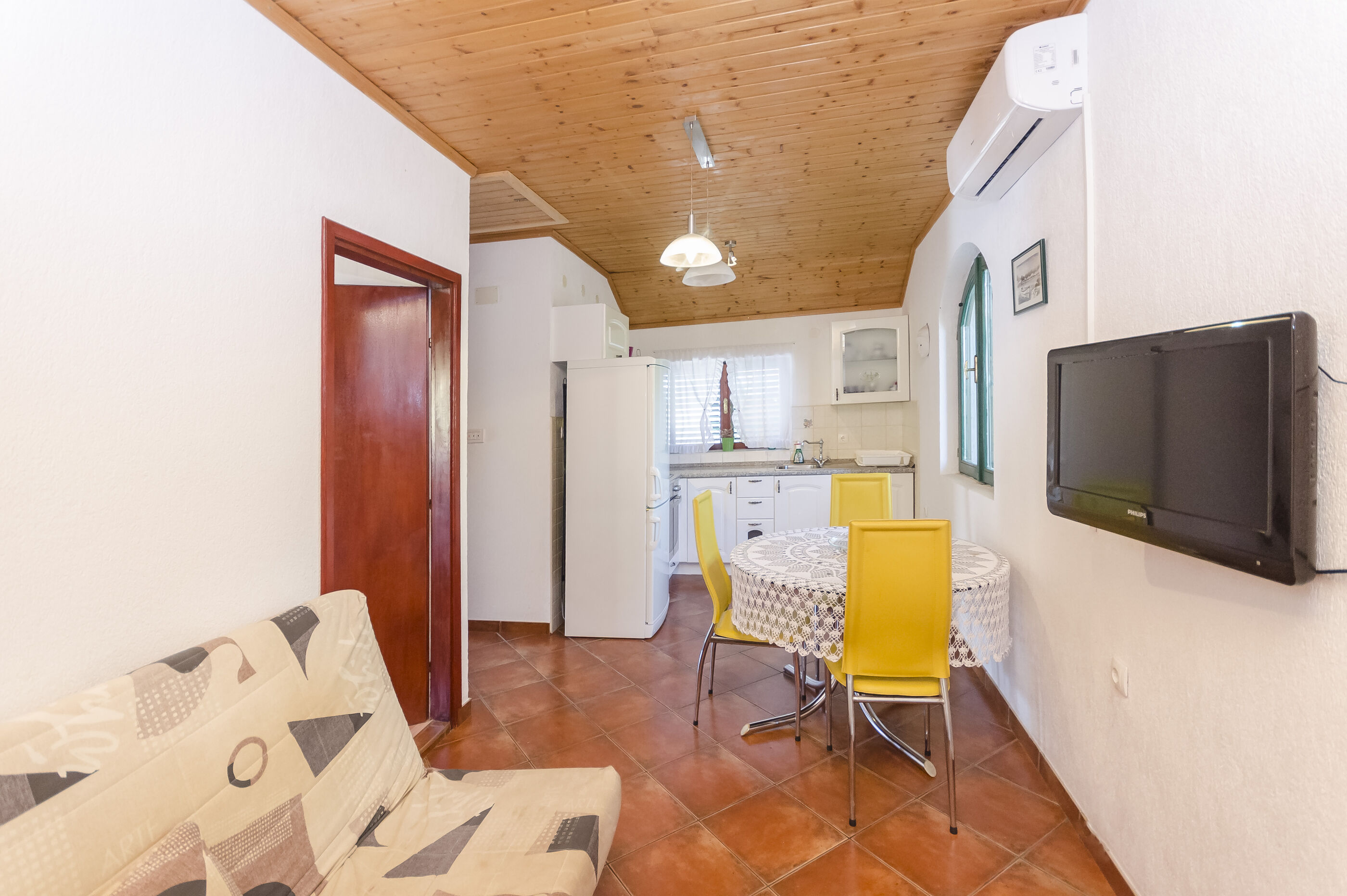 Apartments Romic 83411-A2