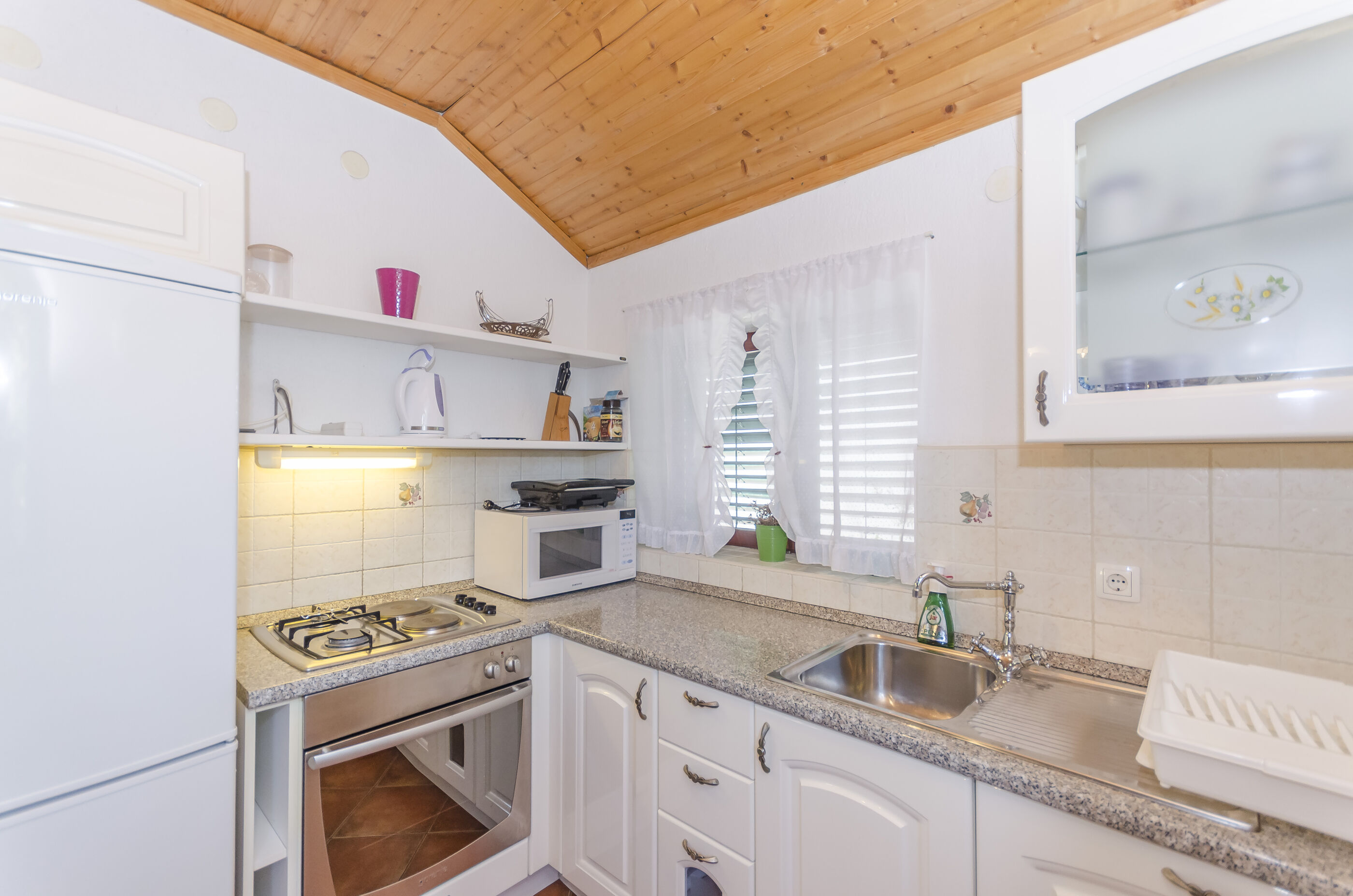 Apartments Romic 83411-A2