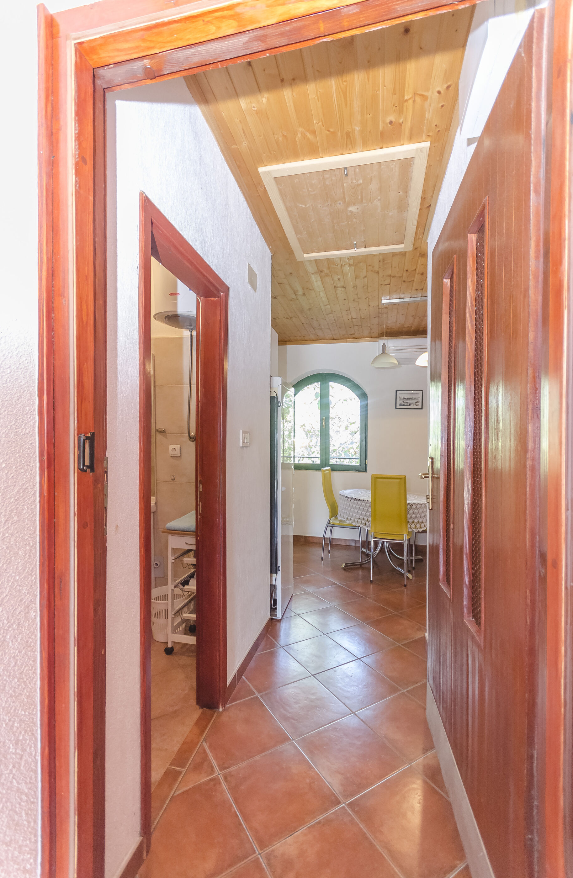 Apartments Romic 83411-A2