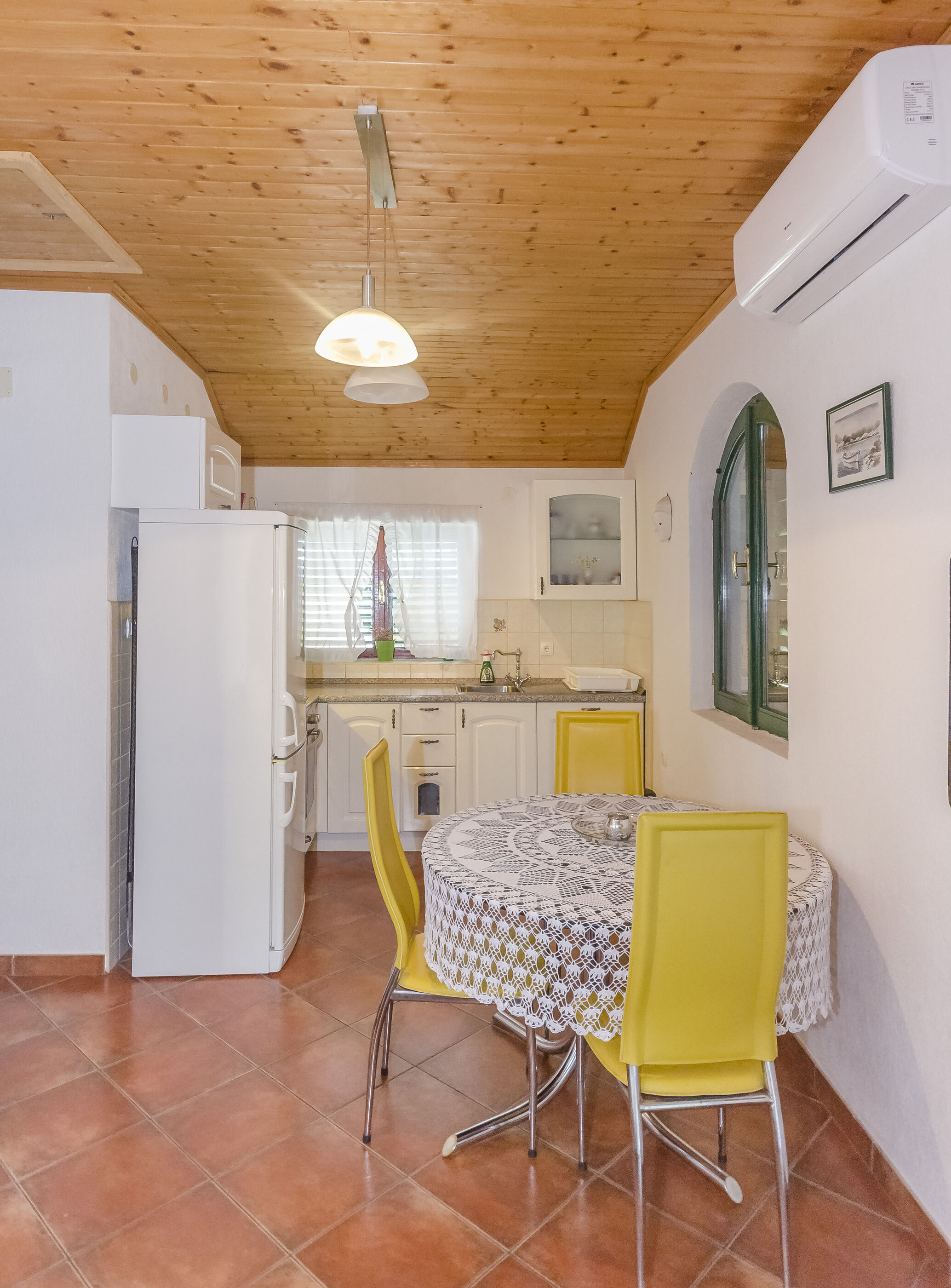 Apartments Romic 83411-A2