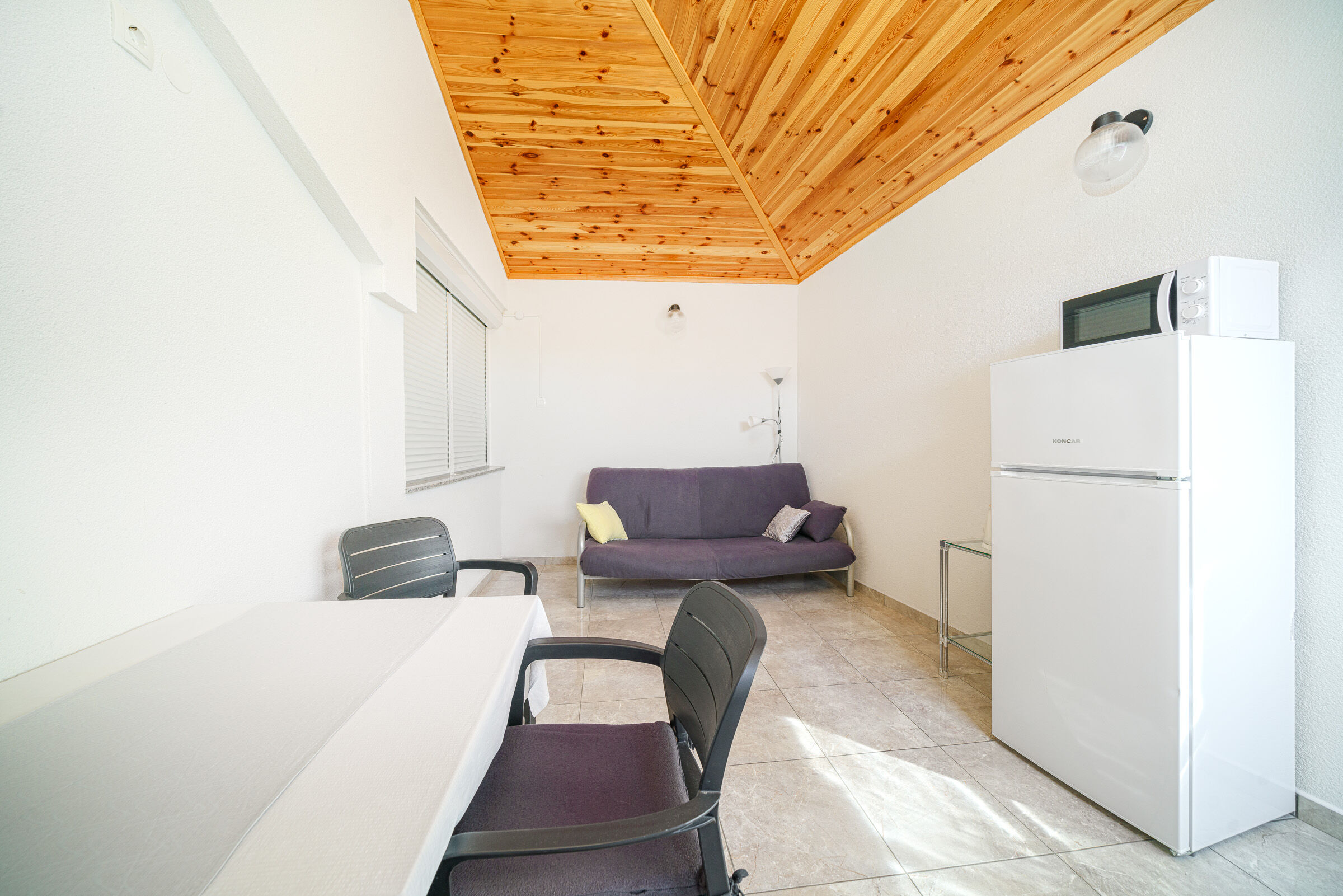 Apartment and Room Štefanija 18051-S1