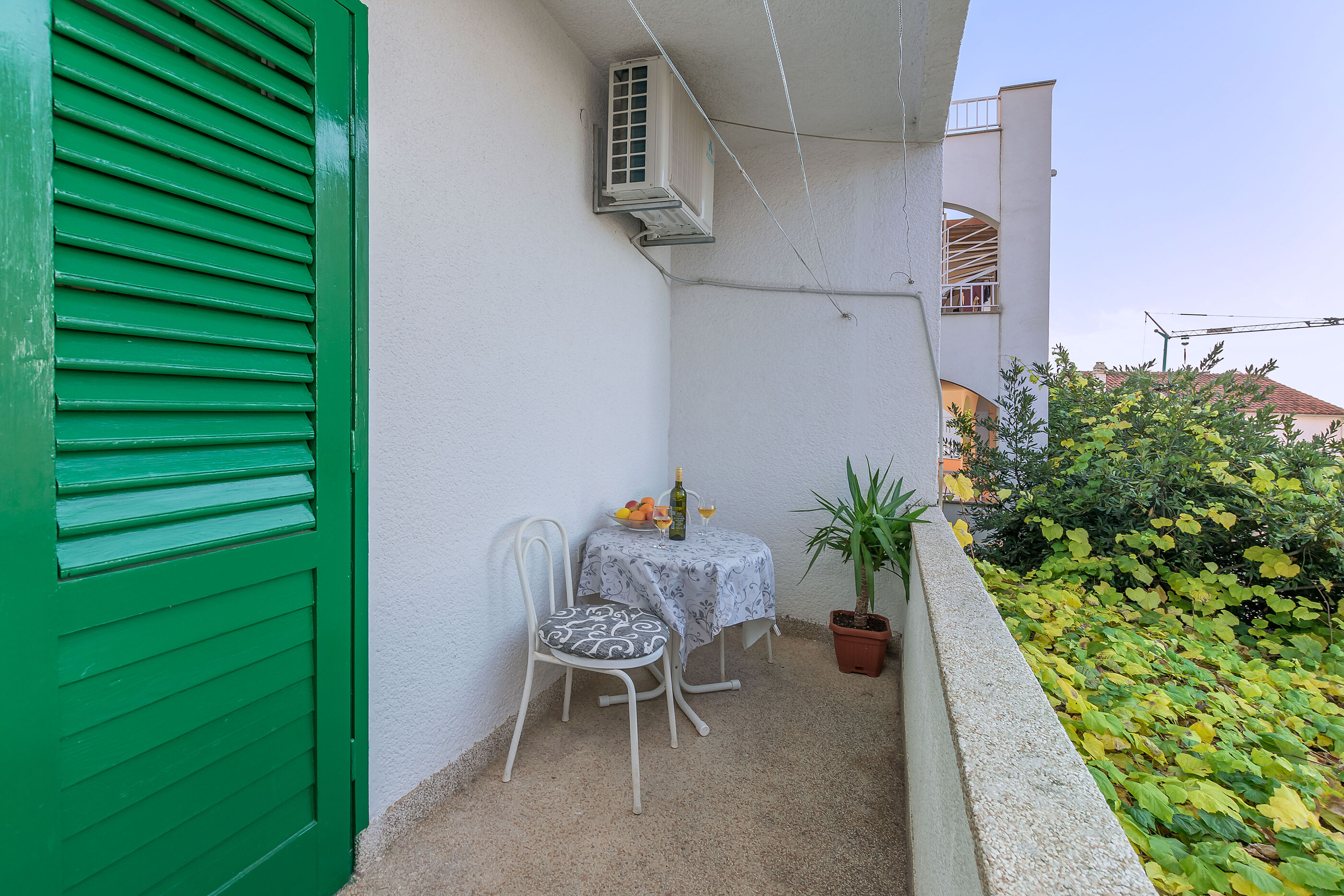 Apartments and Room Nevenka 37001-A1
