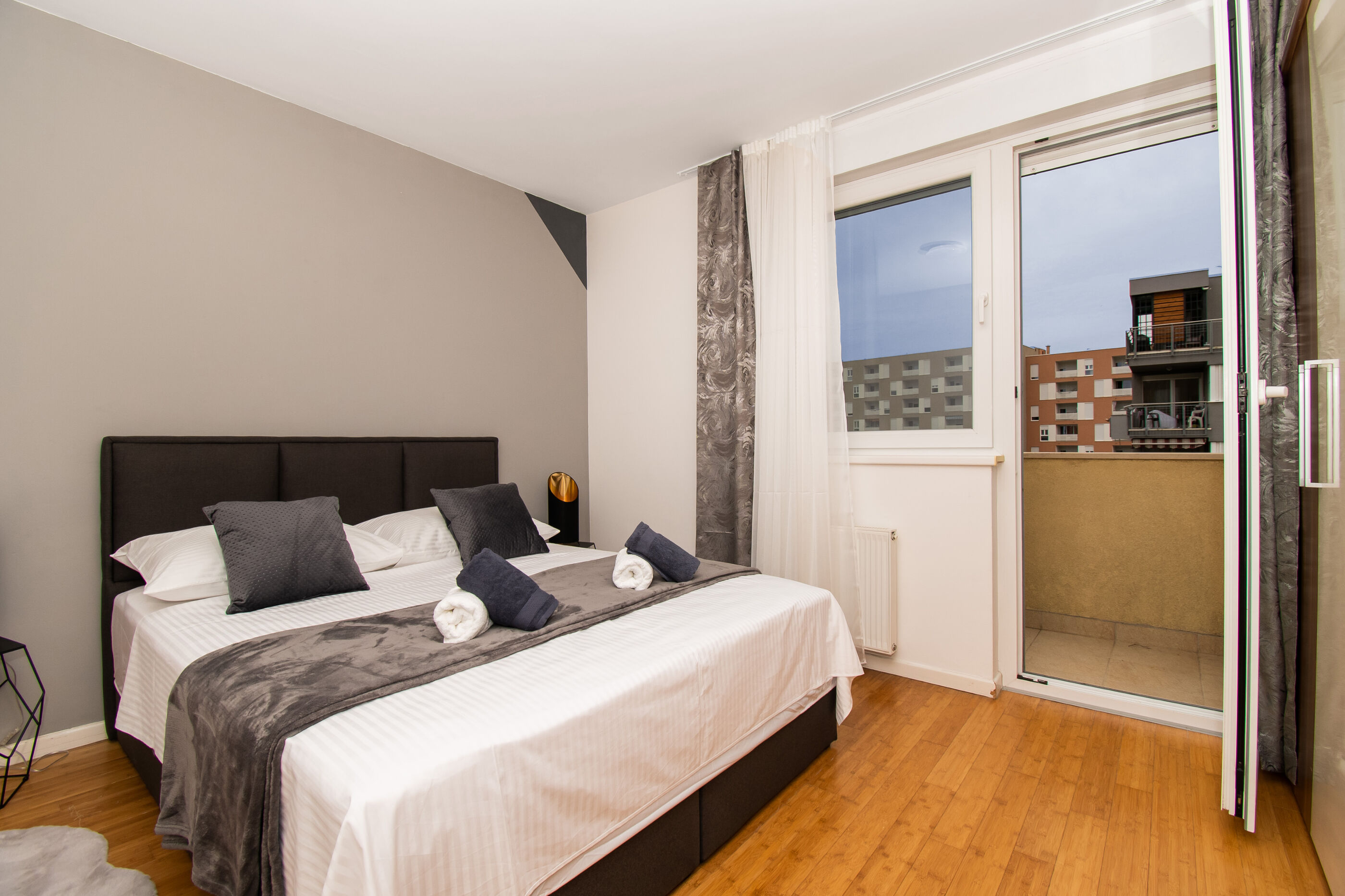 Apartment Only love 84401-A1