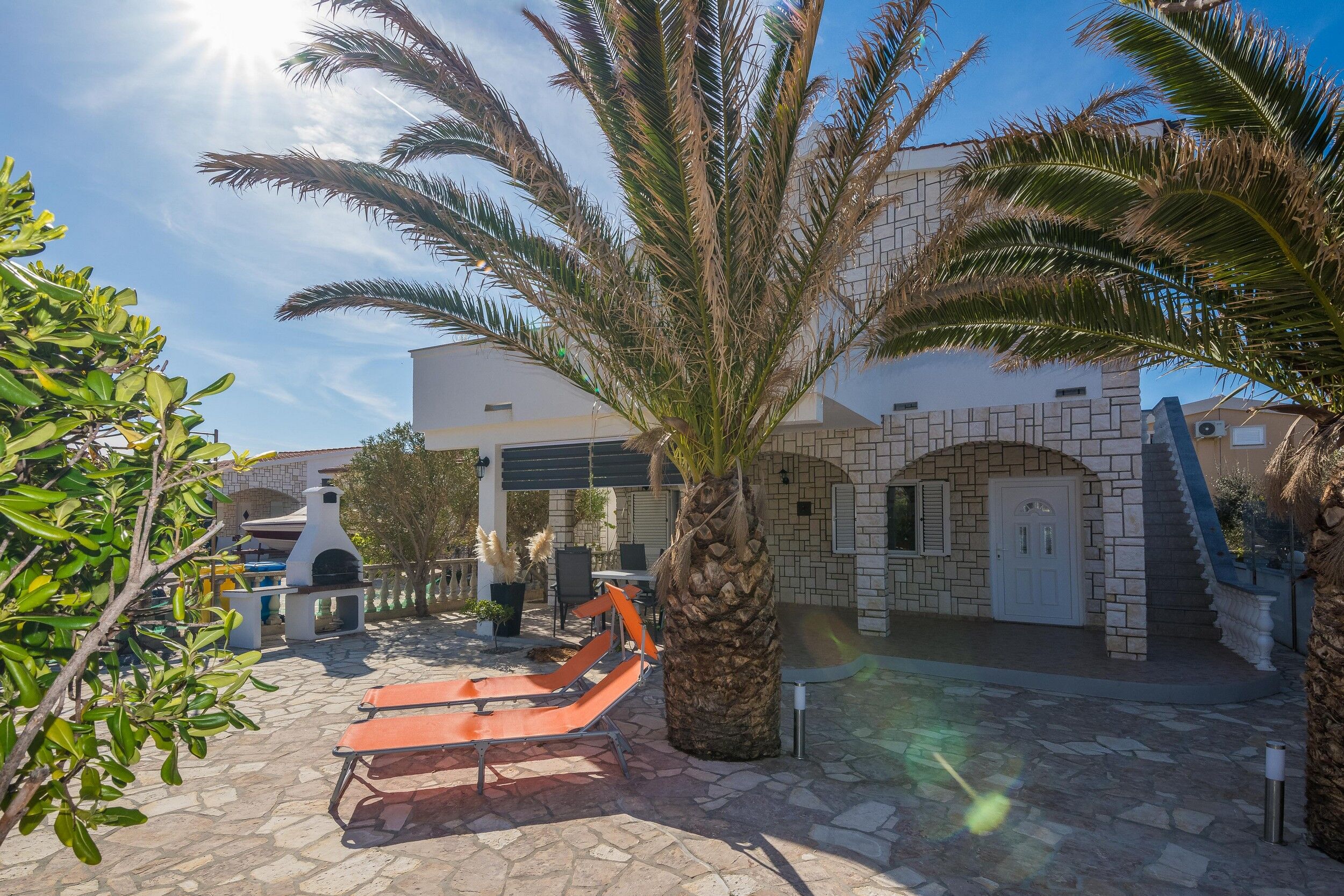 Apartments Bojana 33487-A2