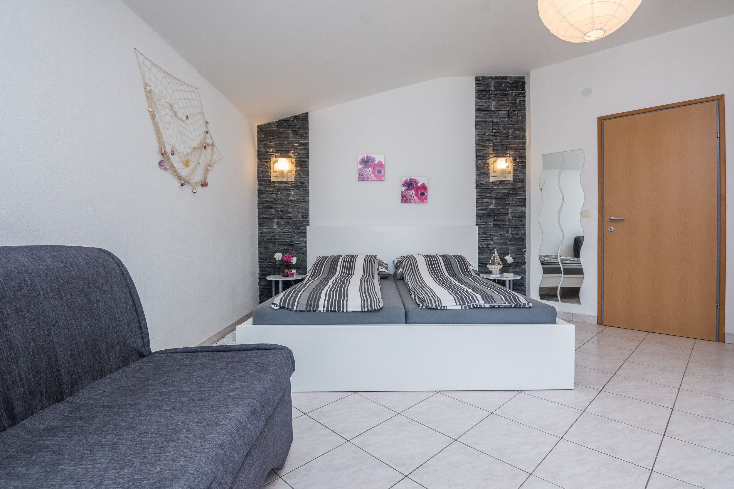 Apartments Bojana 33487-A1