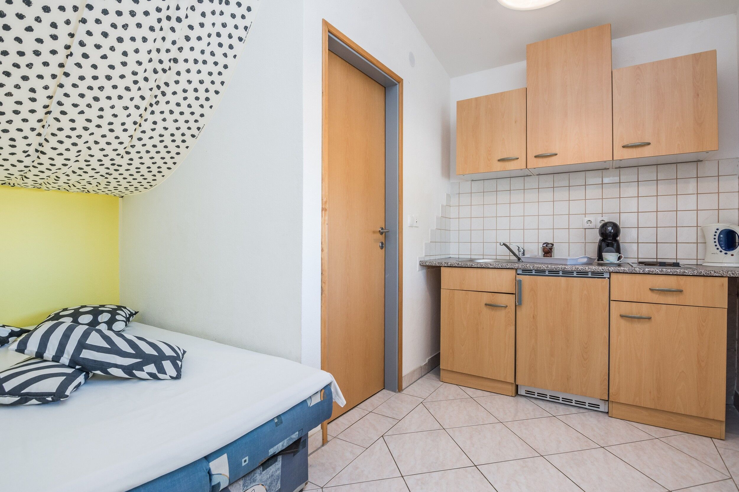Apartments Bojana 33487-A1
