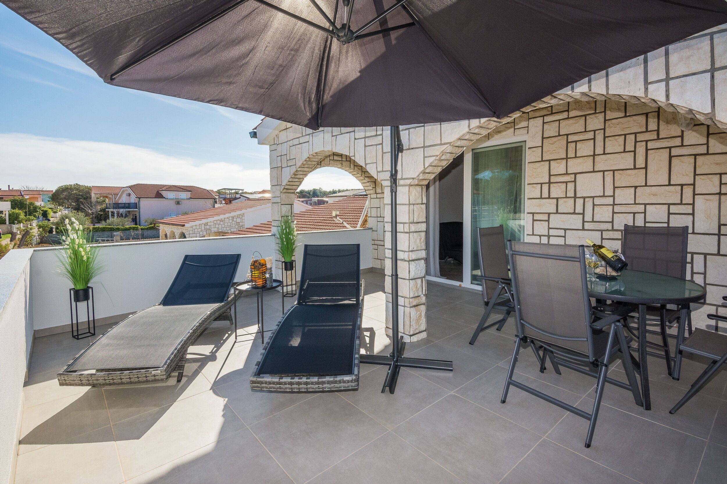 Apartments Bojana 33487-A1