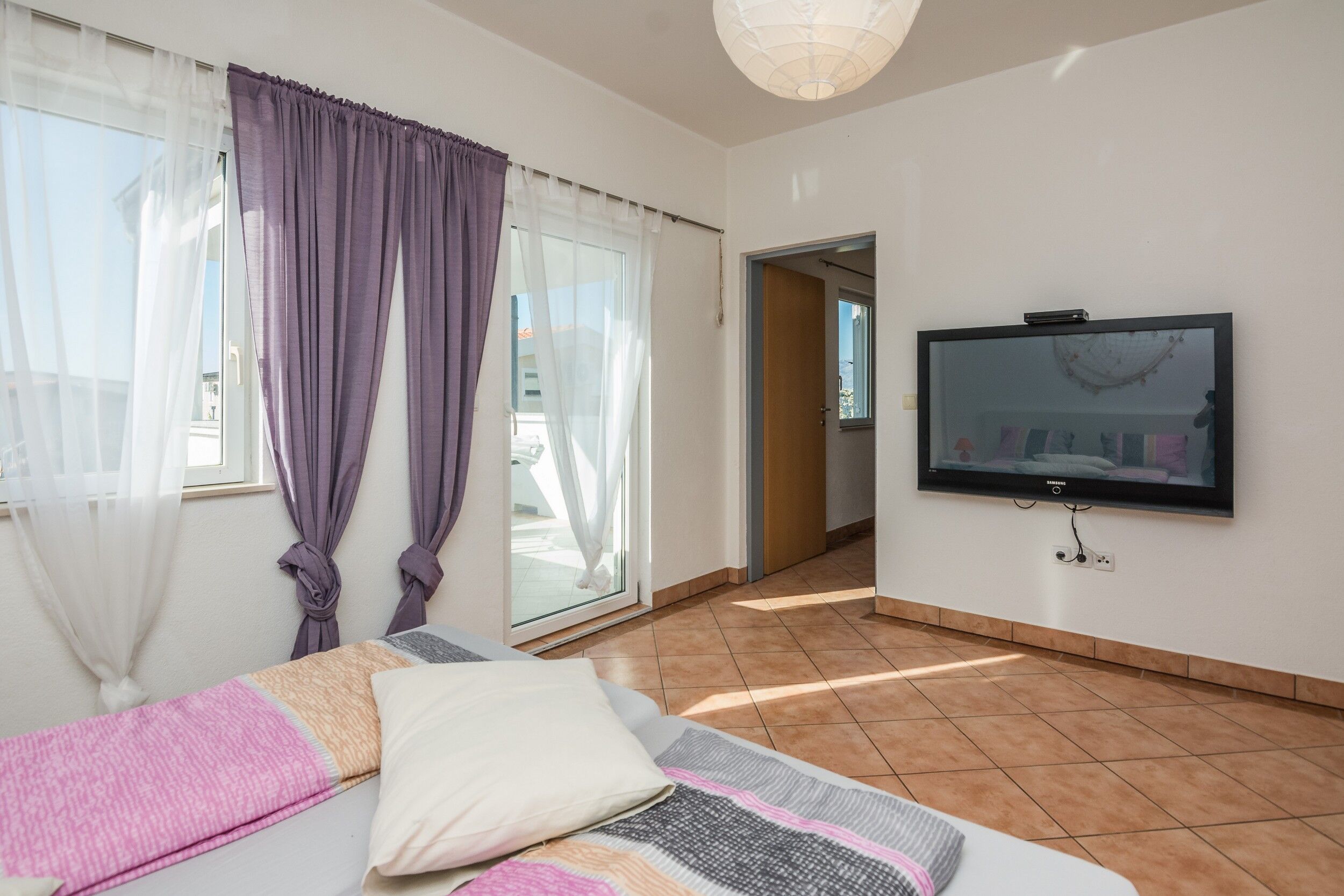Apartments Bojana 33487-A2