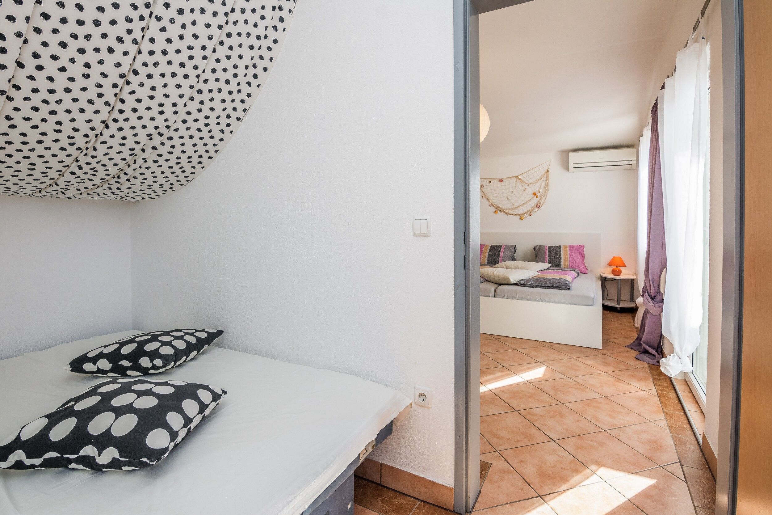 Apartments Bojana 33487-A2