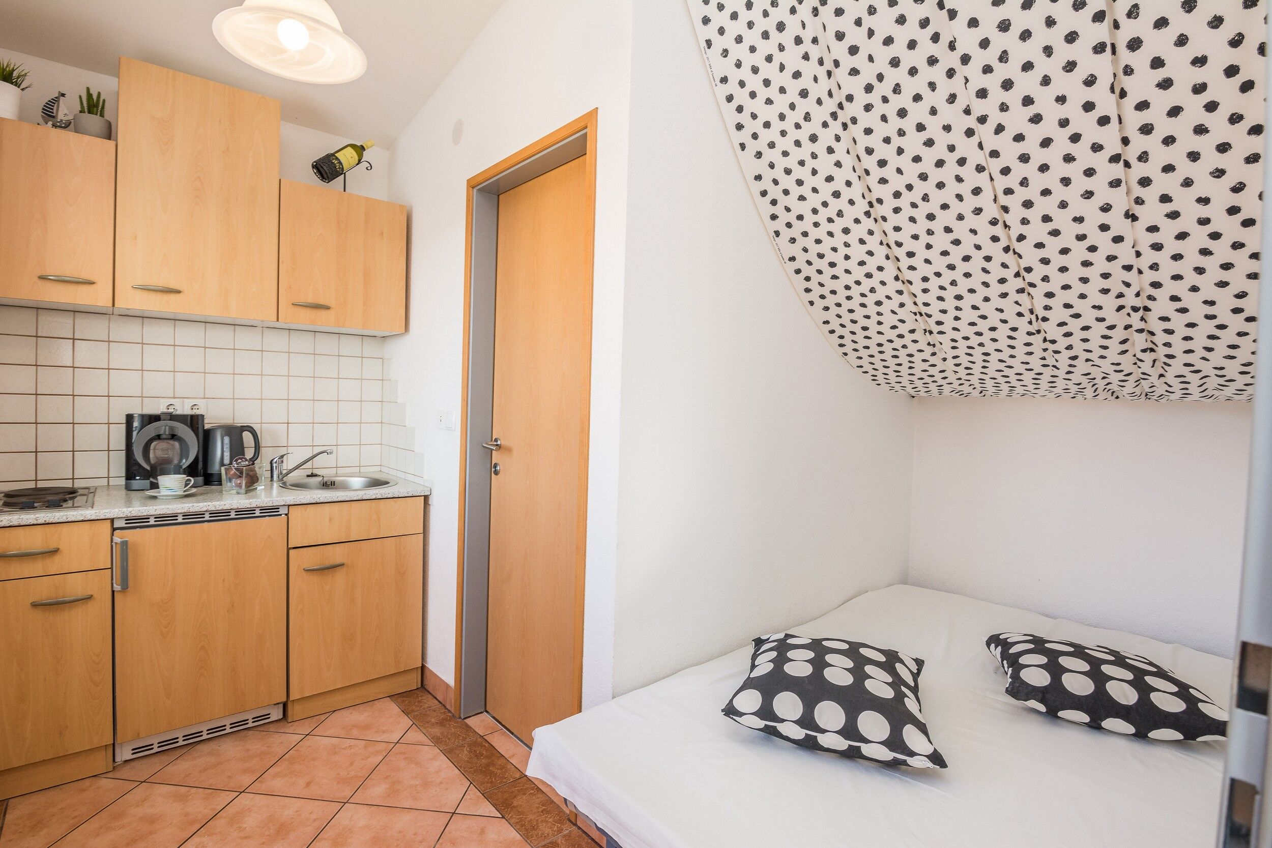 Apartments Bojana 33487-A2
