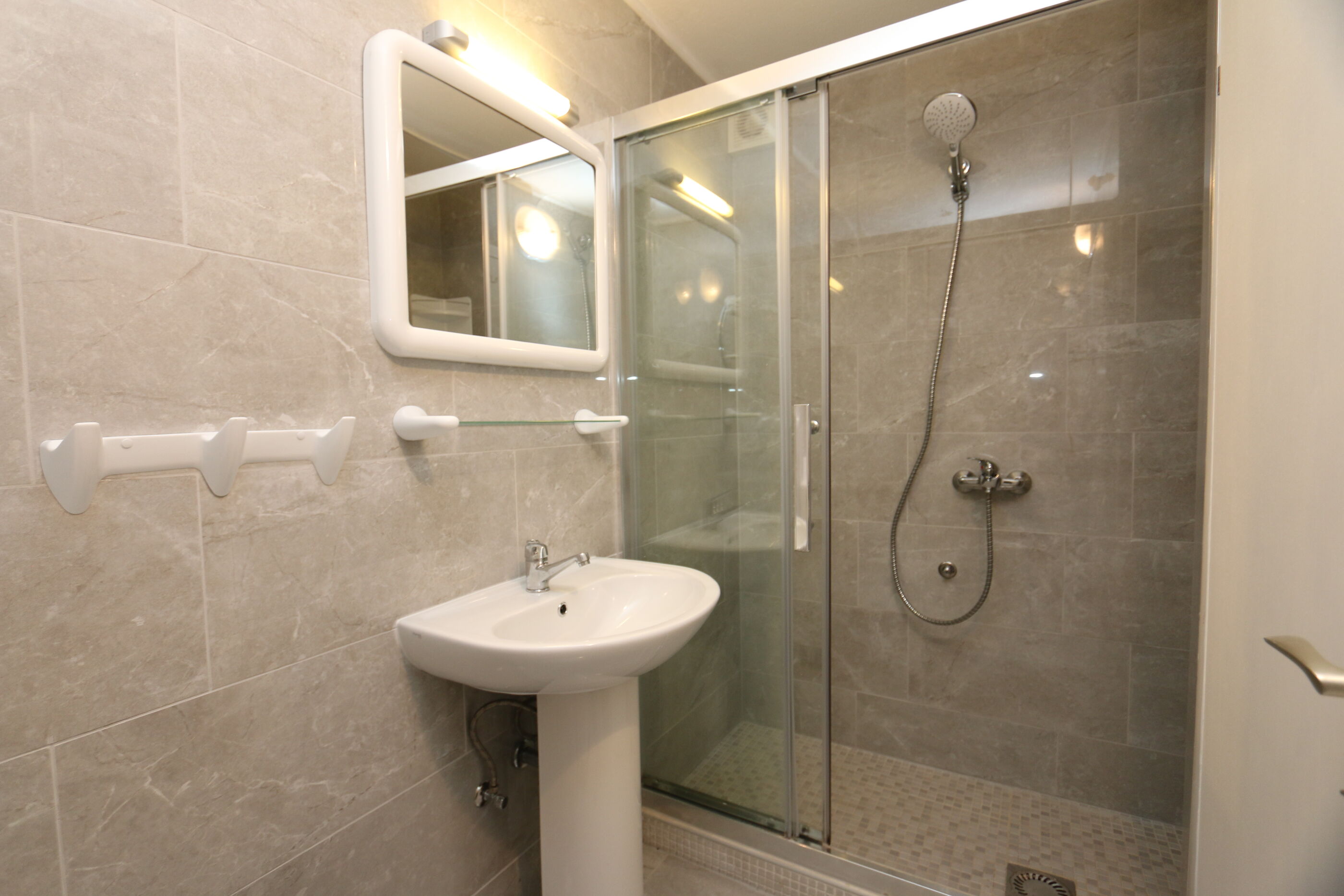 Apartments Morozin 60258-A2