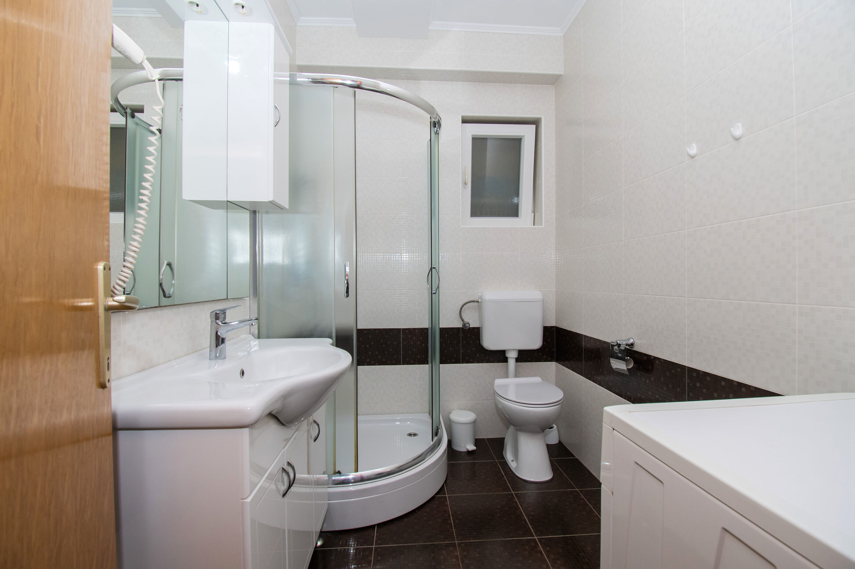 Apartments Superba 84051-A2