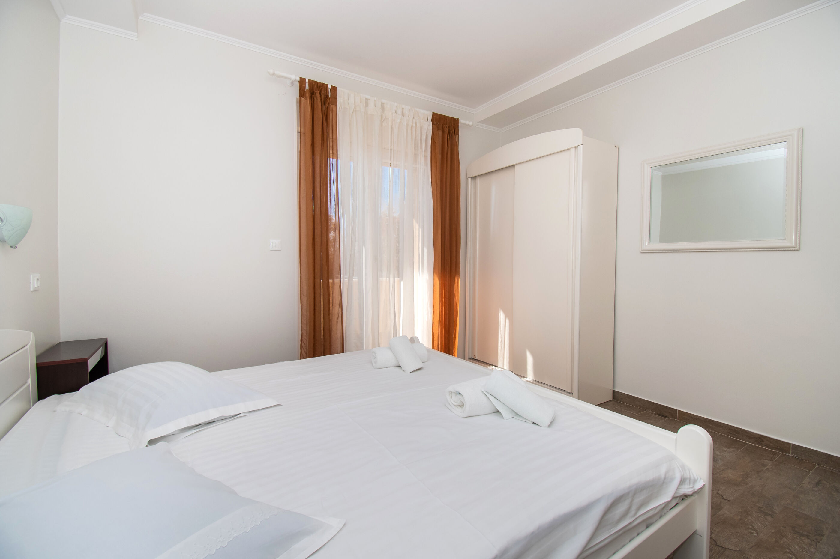 Apartments Superba 84051-A2