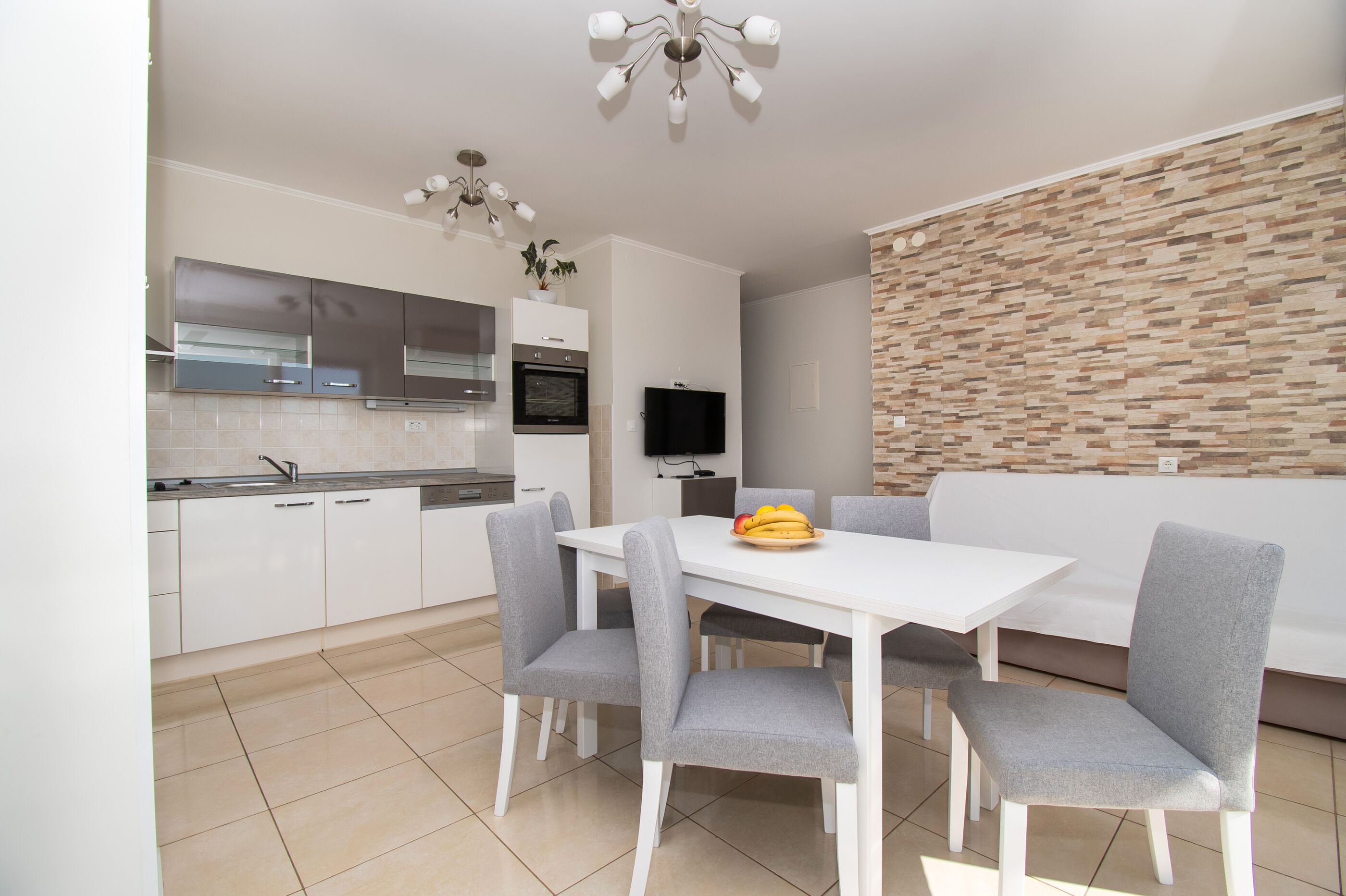 Apartments Superba 84051-A4