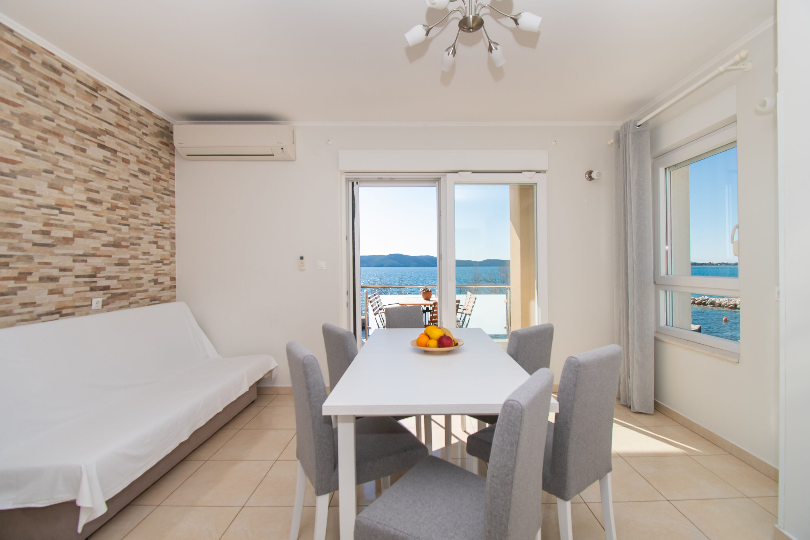 Apartments Superba 84051-A4