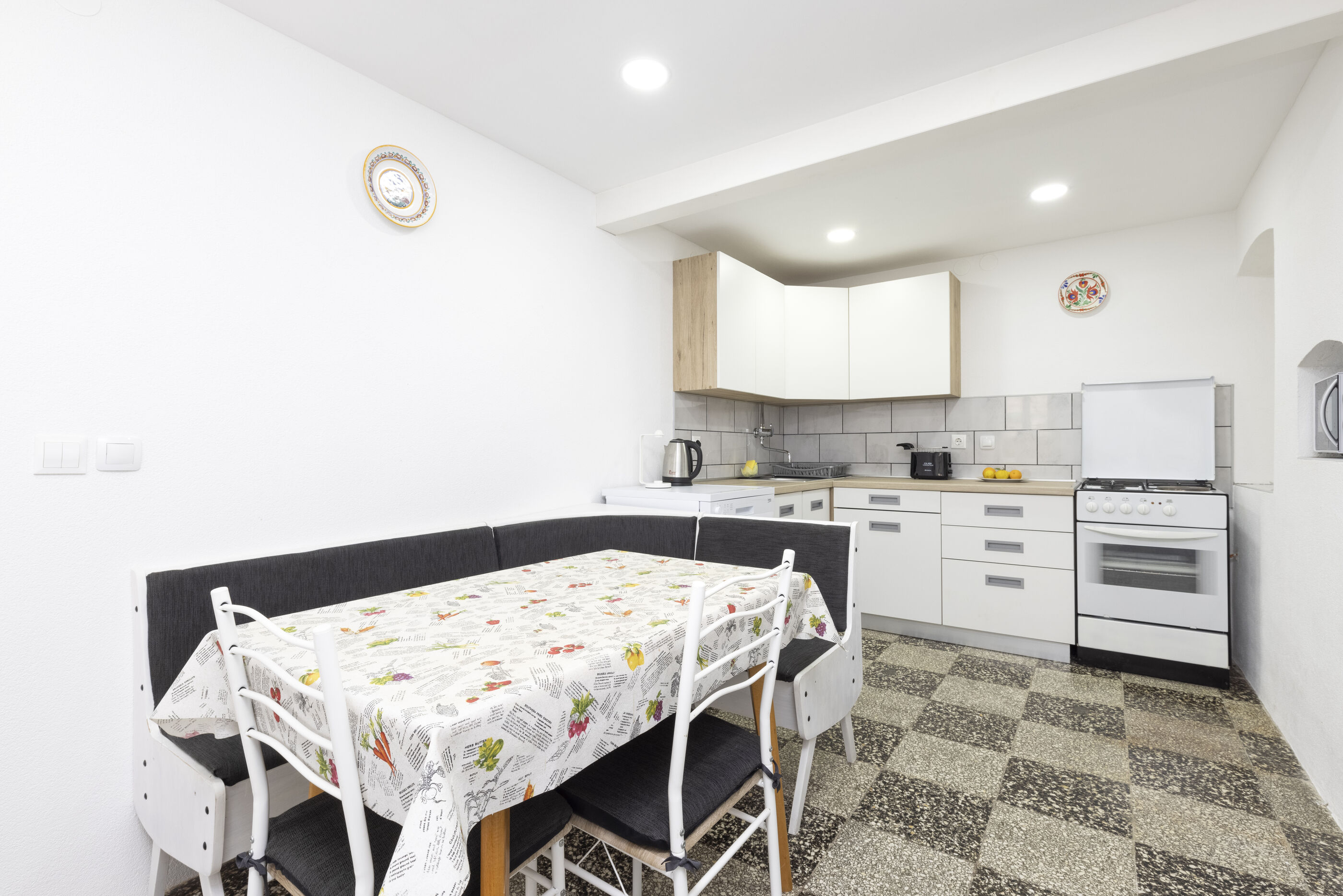 House JONA 64509-K1