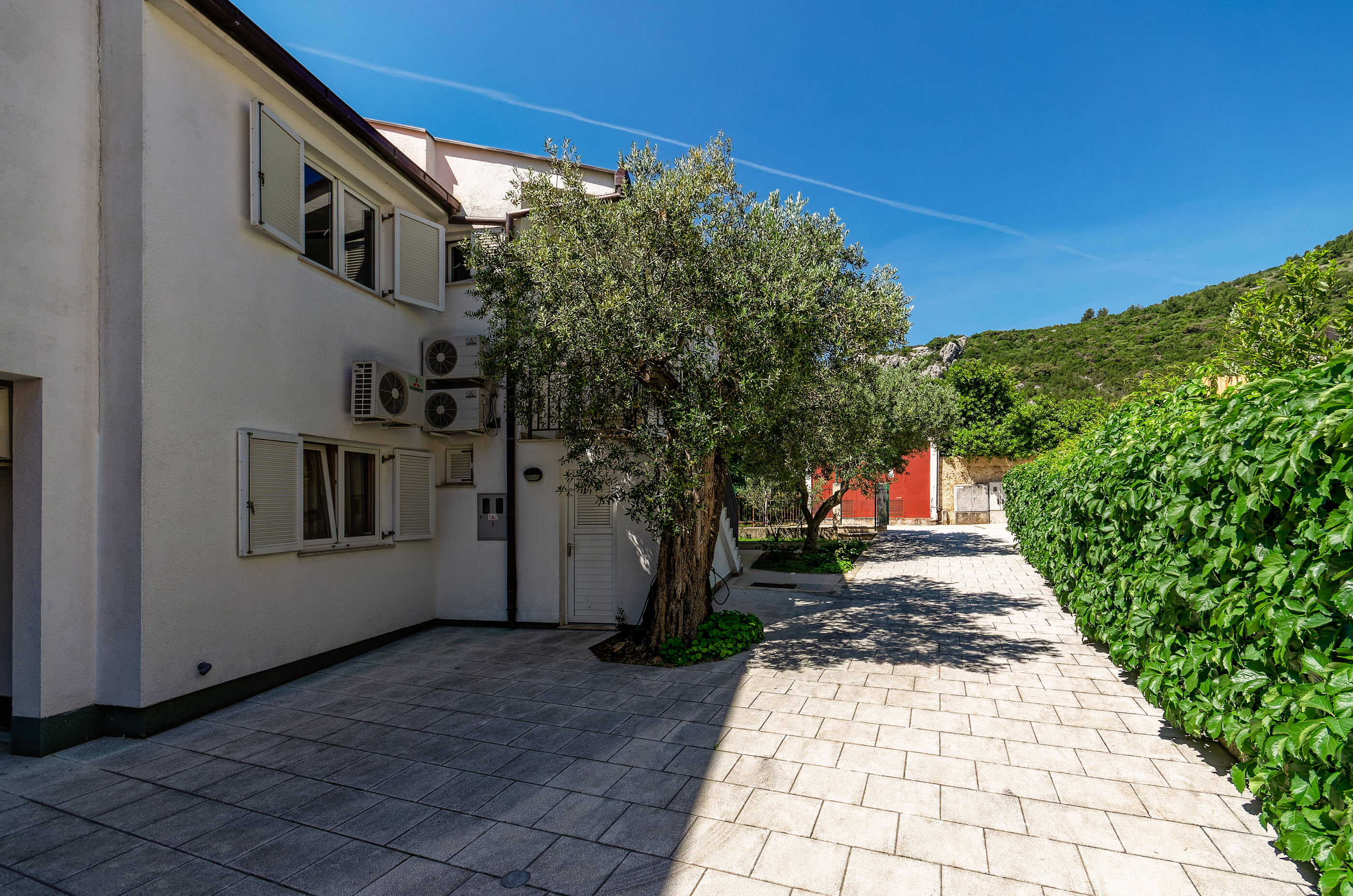 Apartments Franka 87281-A2