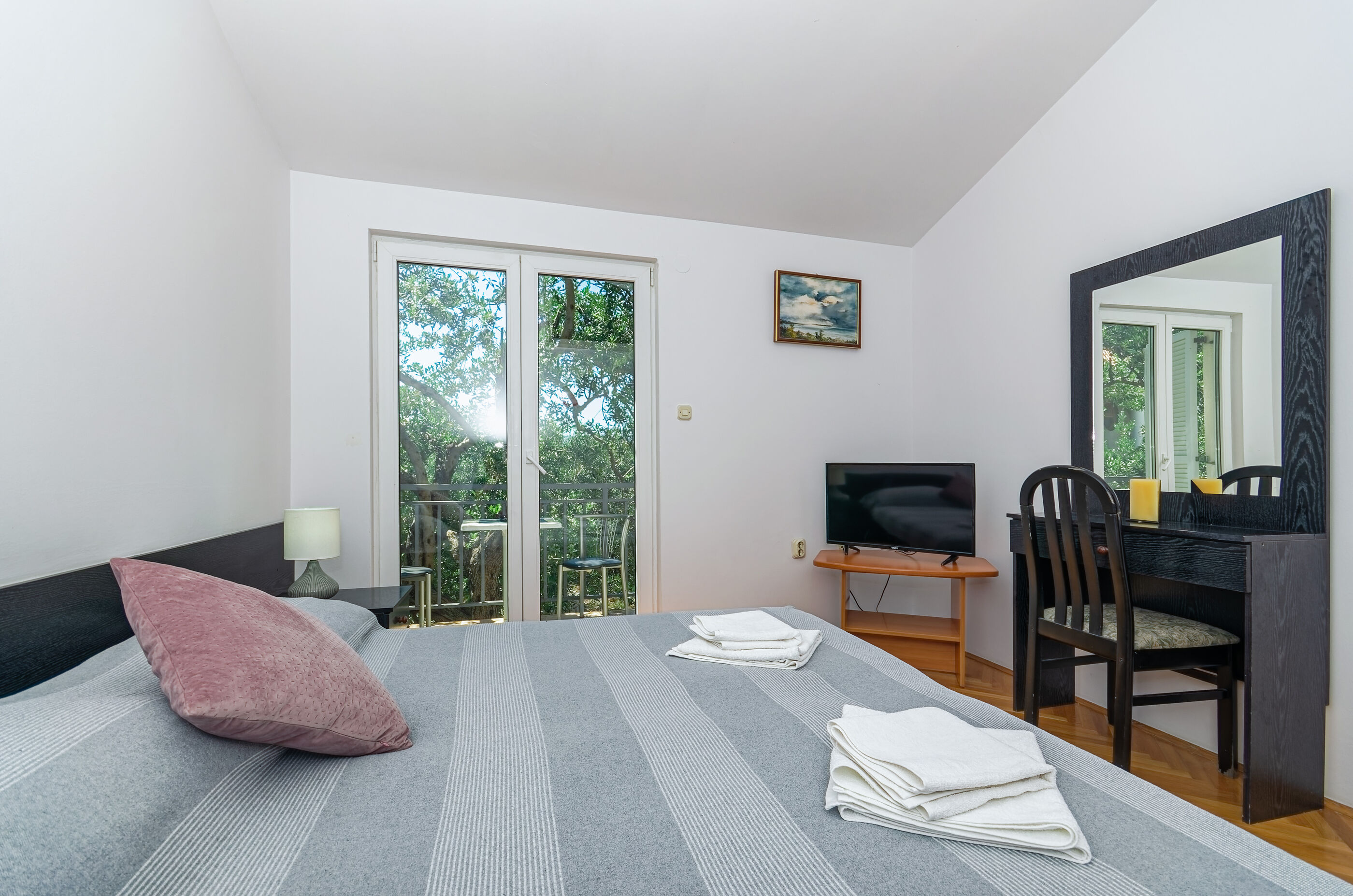Apartments Franka 87281-A2