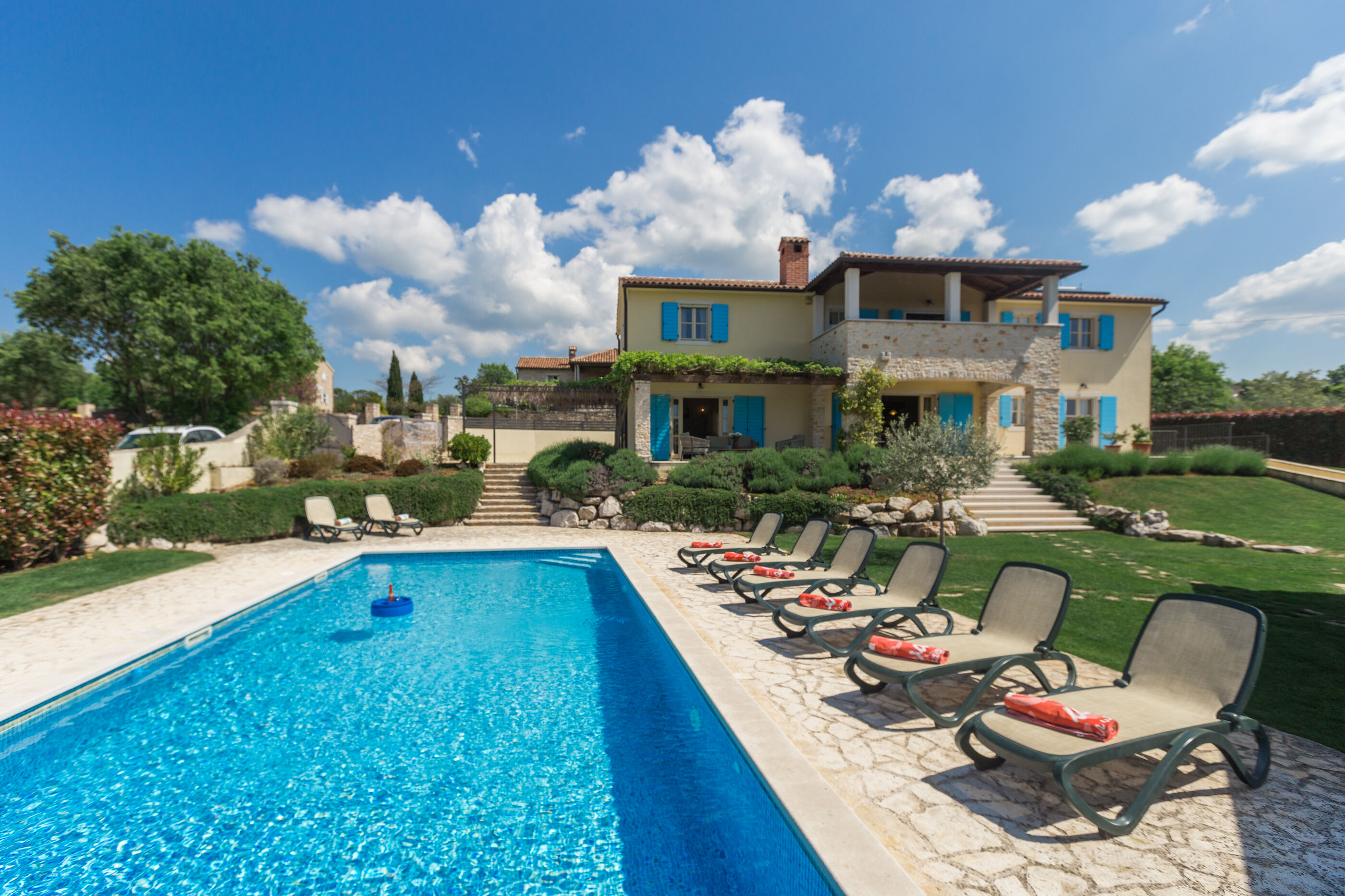 Villa Vista Azzurra s bazenom u zelenoj unutrašnjosti Istre 83587-K1