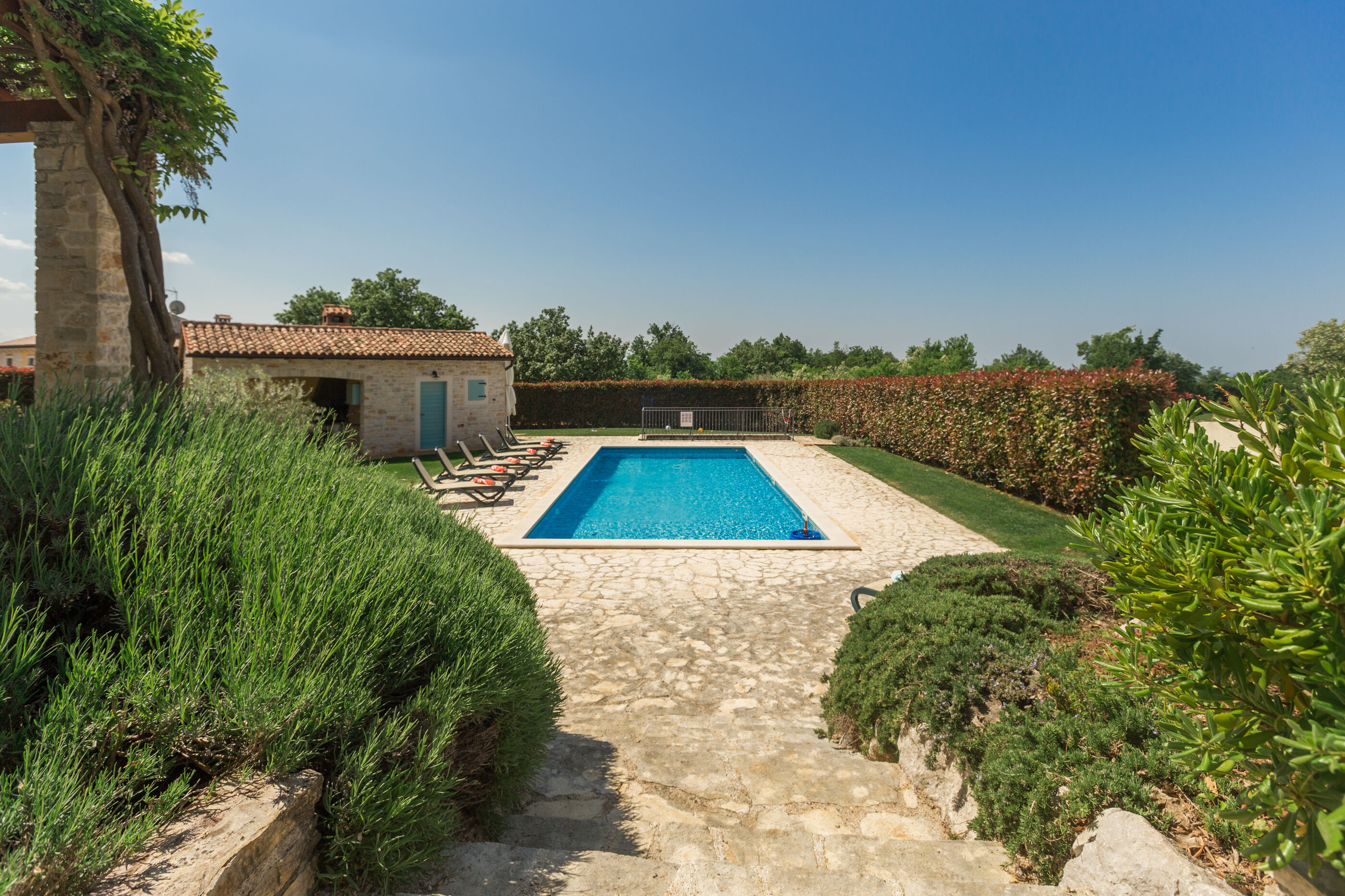 Villa Vista Azzurra s bazenom u zelenoj unutrašnjosti Istre 83587-K1