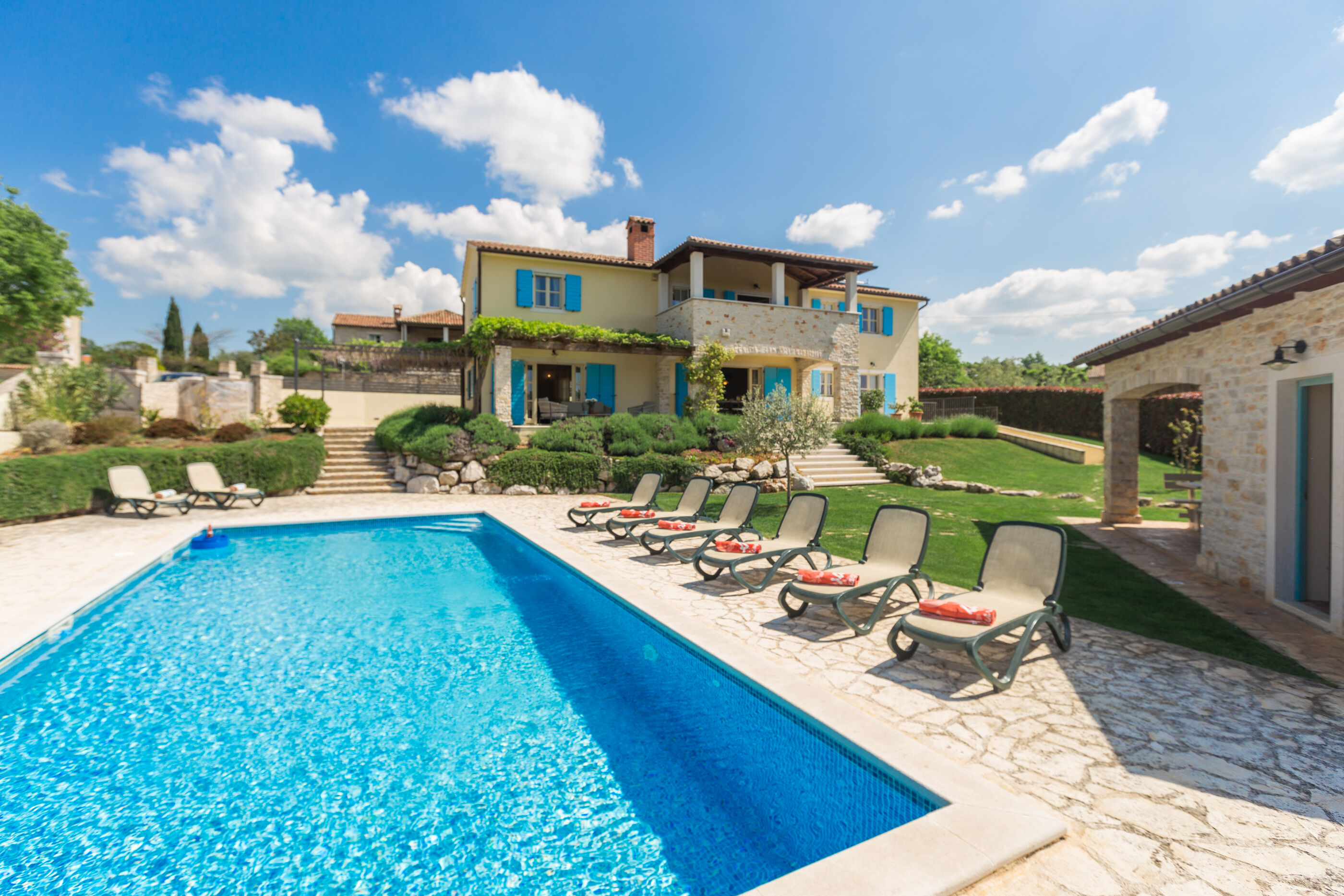 Villa Vista Azzurra s bazenom u zelenoj unutrašnjosti Istre 83587-K1