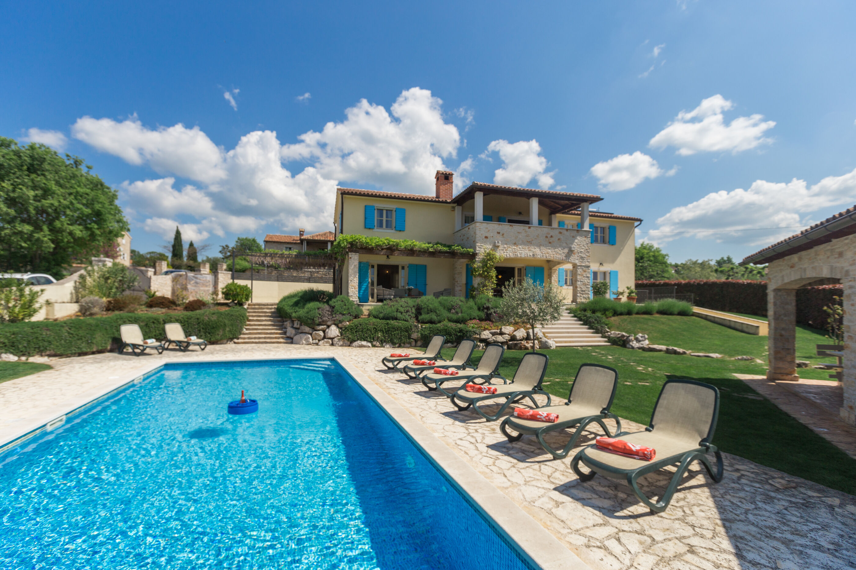 Villa Vista Azzurra s bazenom u zelenoj unutrašnjosti Istre 83587-K1