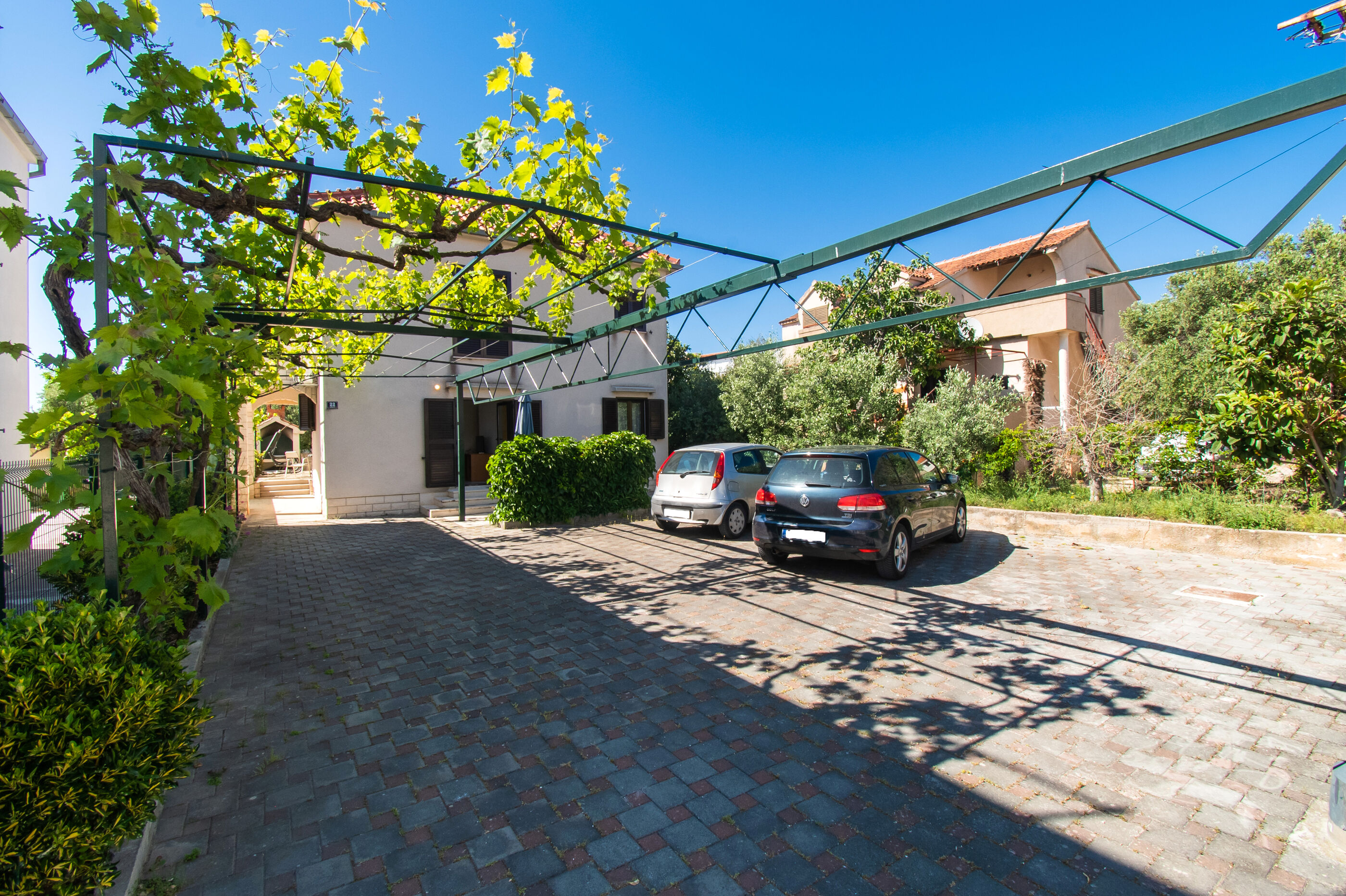 Apartments Goran near the beach 86781-A1
