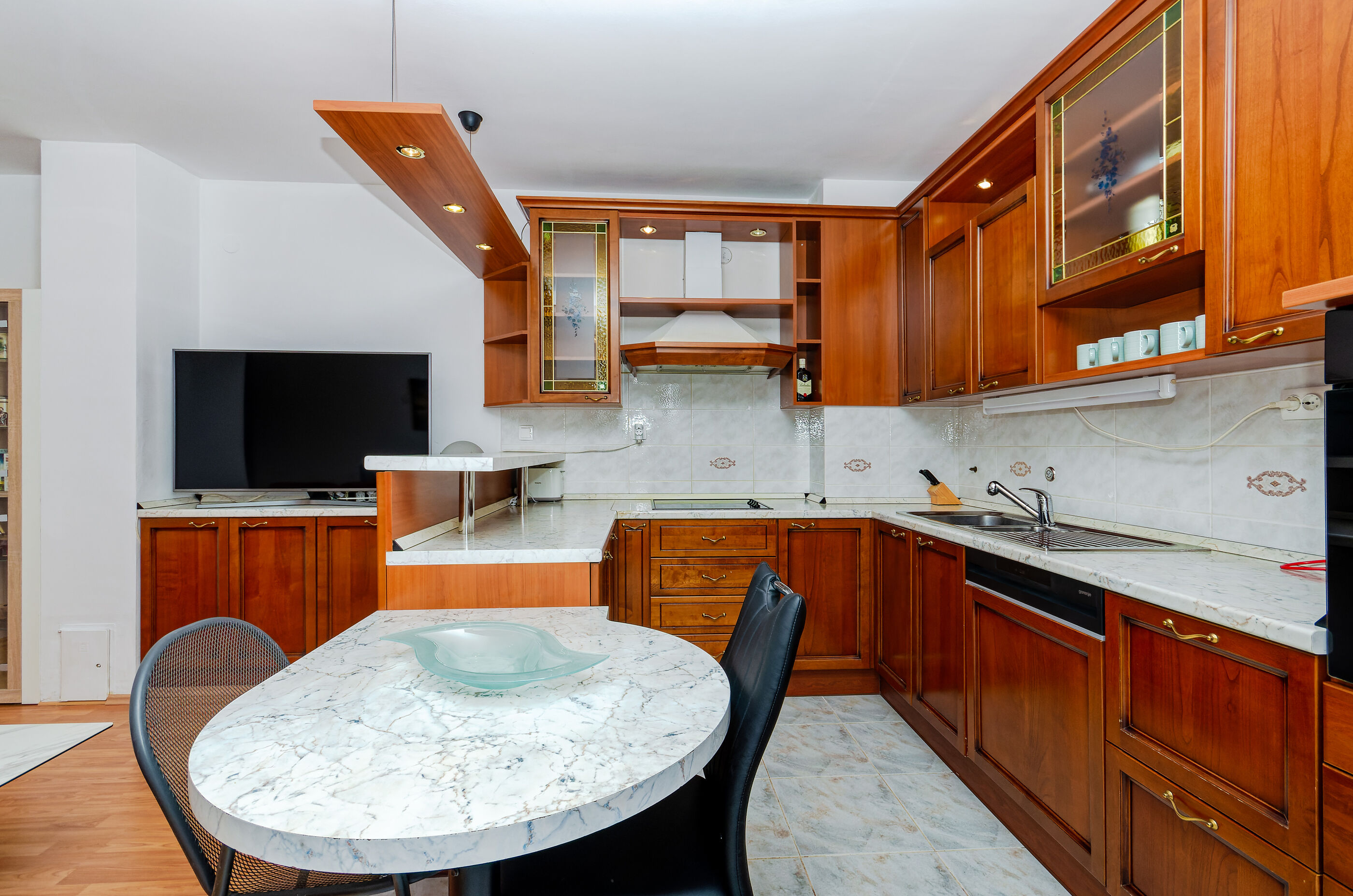 Apartments Mrs Brightside 84311-A2